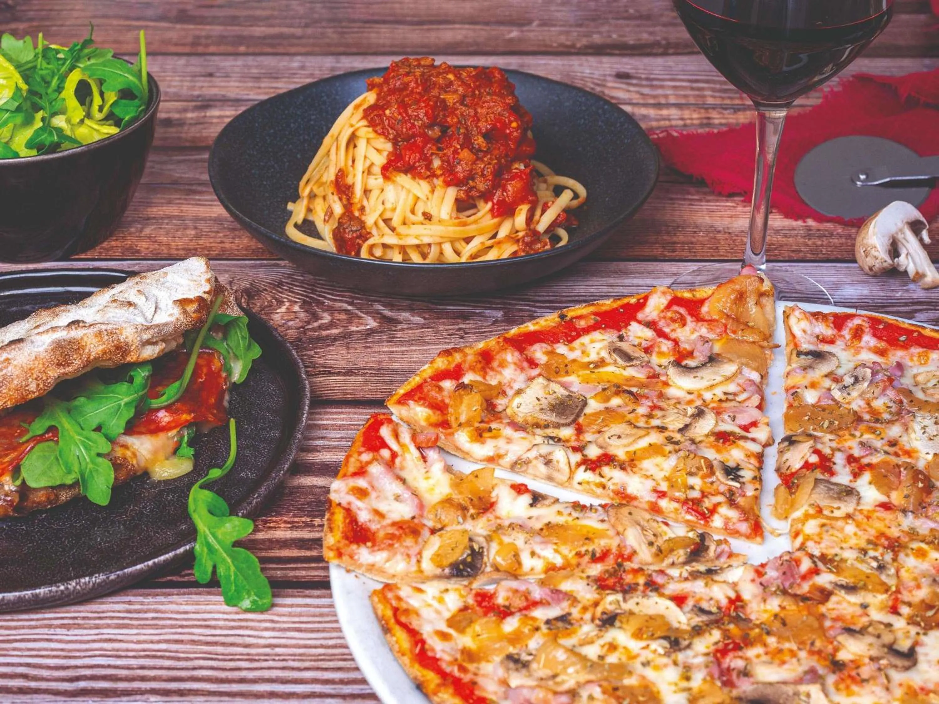 Restaurant/places to eat in ibis Sens