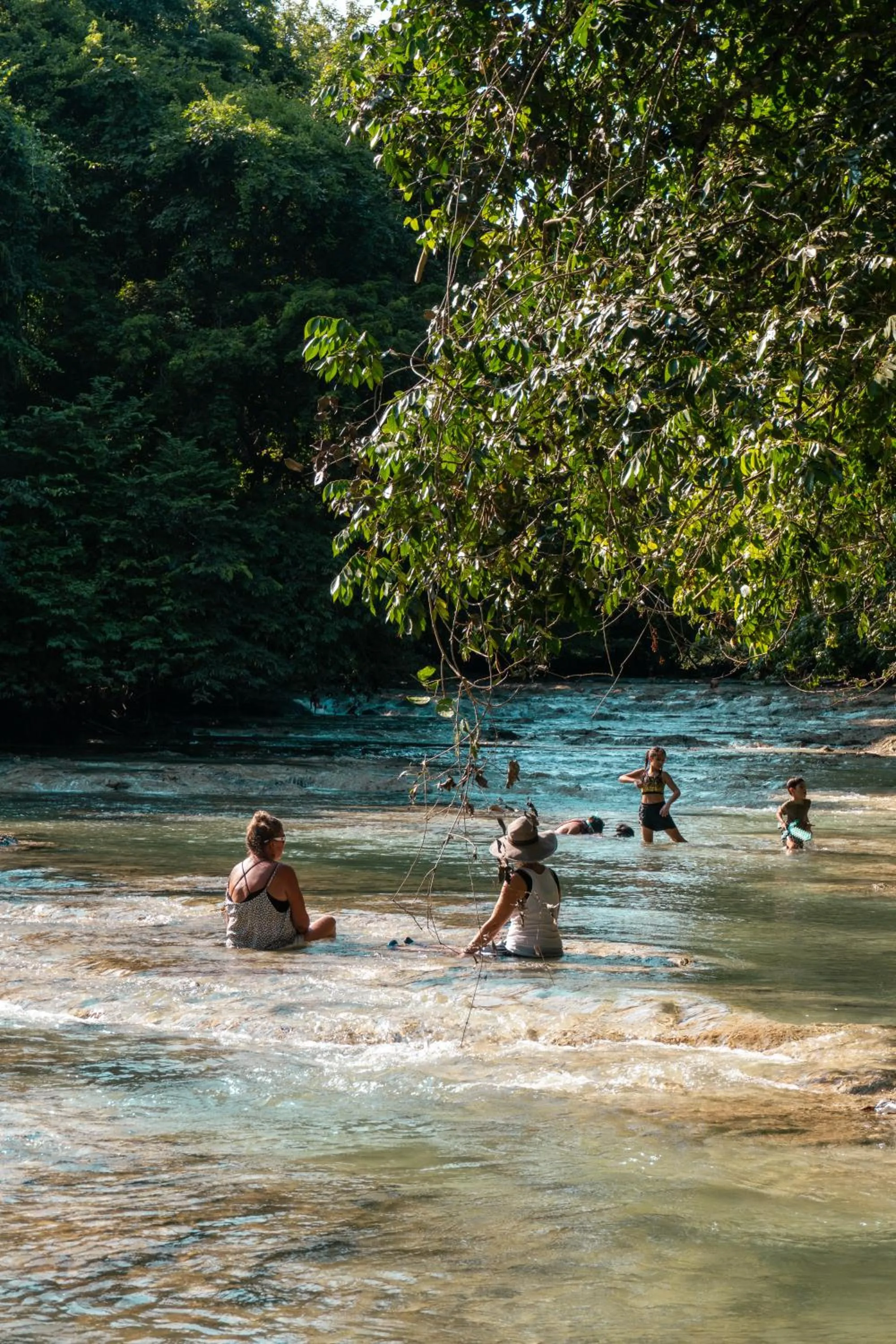 People in Jodokus Inn