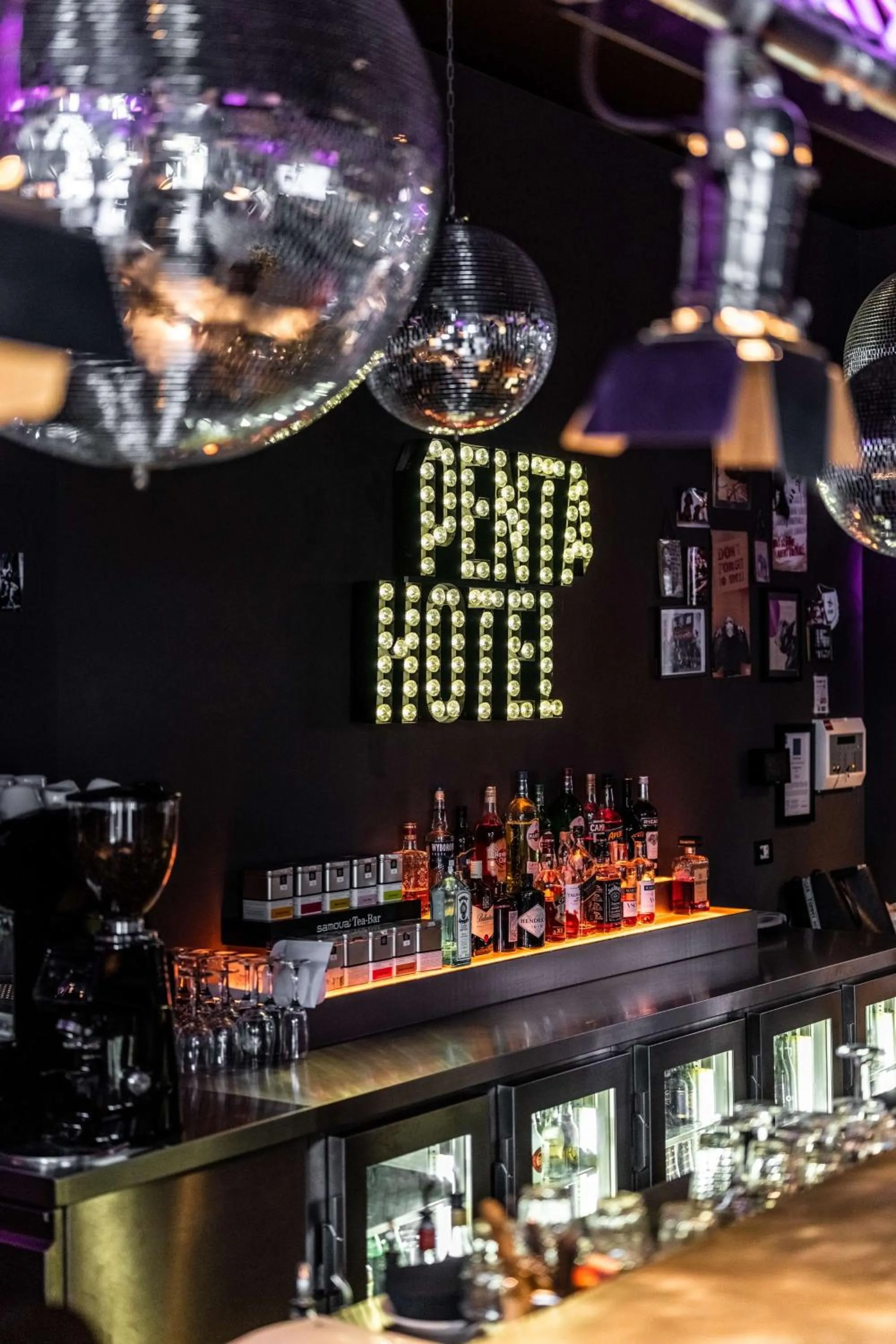 Lounge or bar in pentahotel Leuven