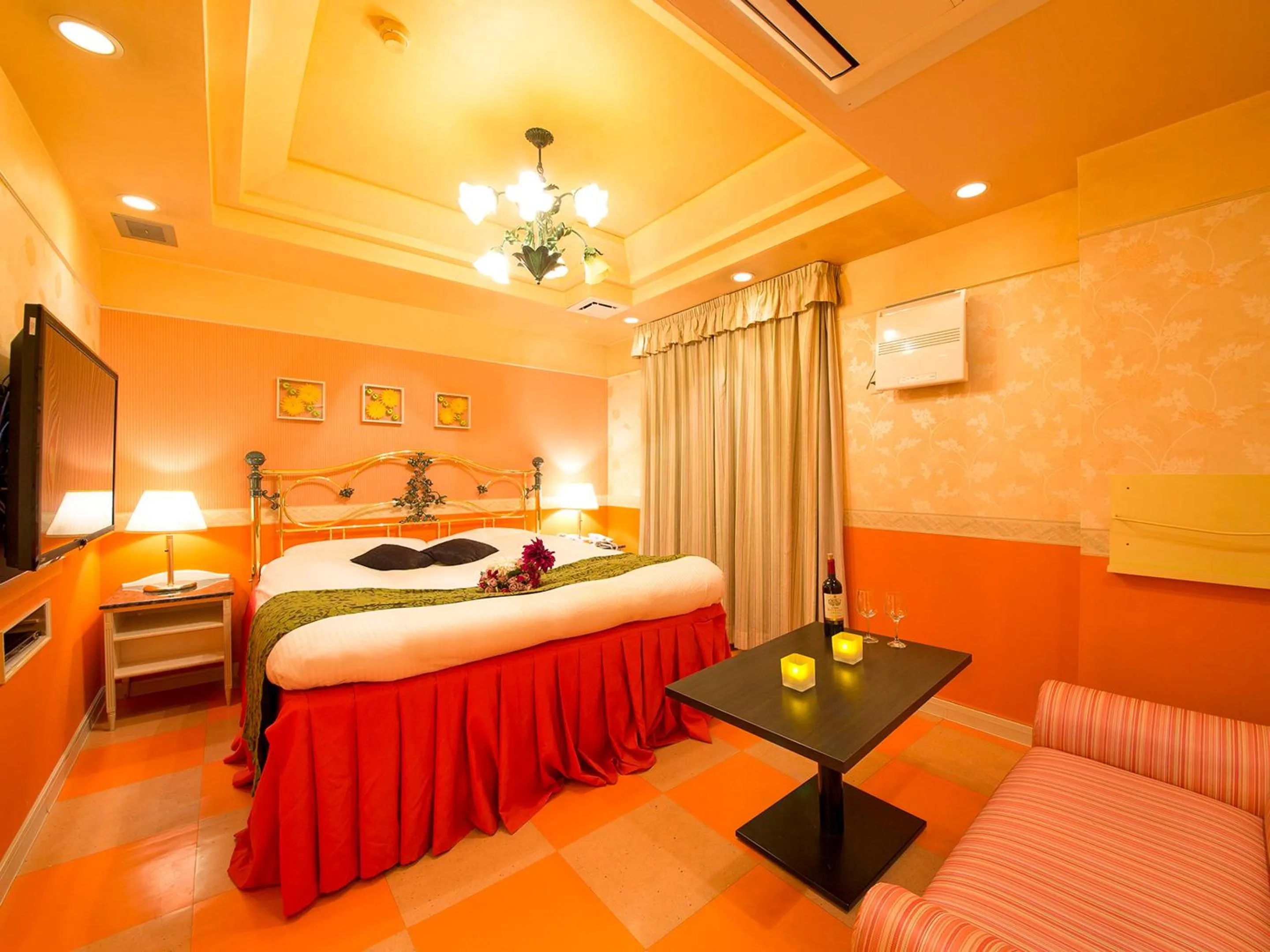 Photo of the whole room, Bed in Hotel Gallery (Adult Only)