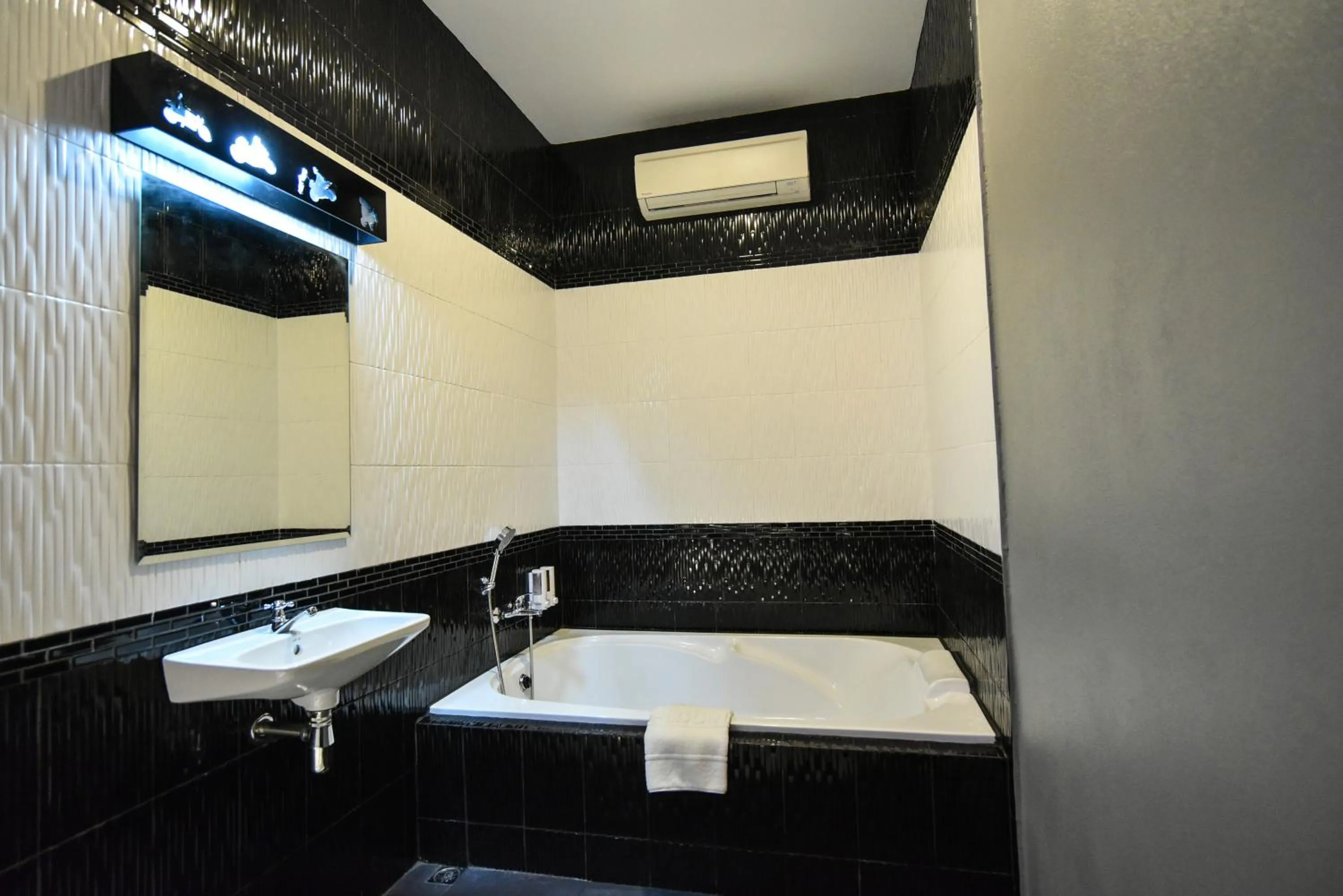 Bath in Bedvilla Chiangrai