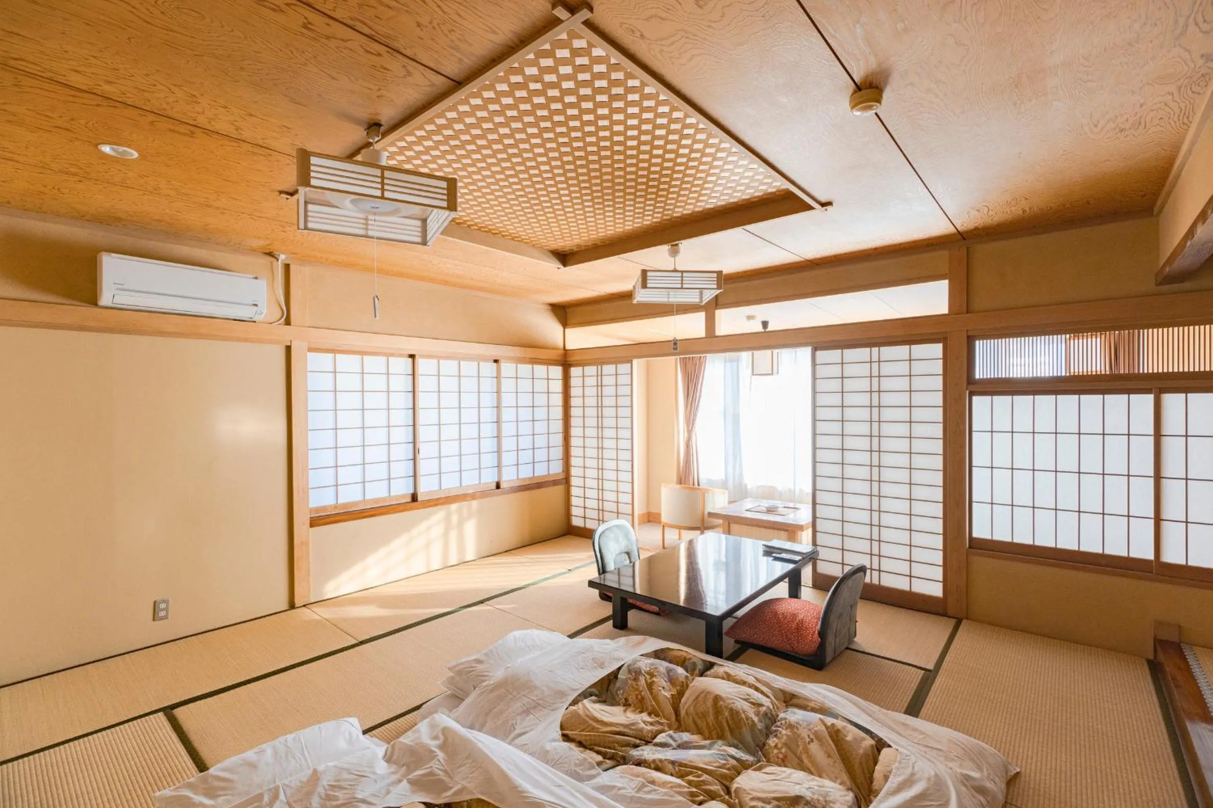 Bed in Hokkawa Onsen Hotel