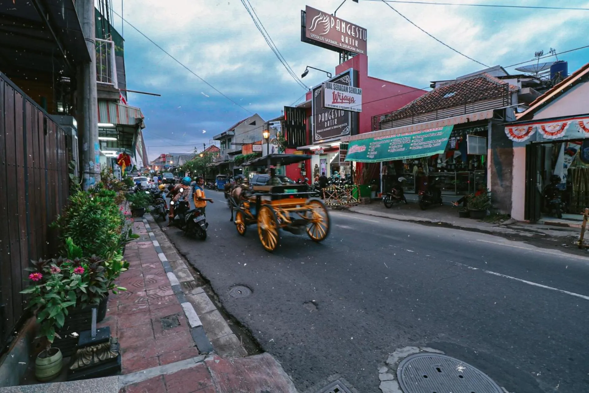 Property building in Griya Suryo Wijilan