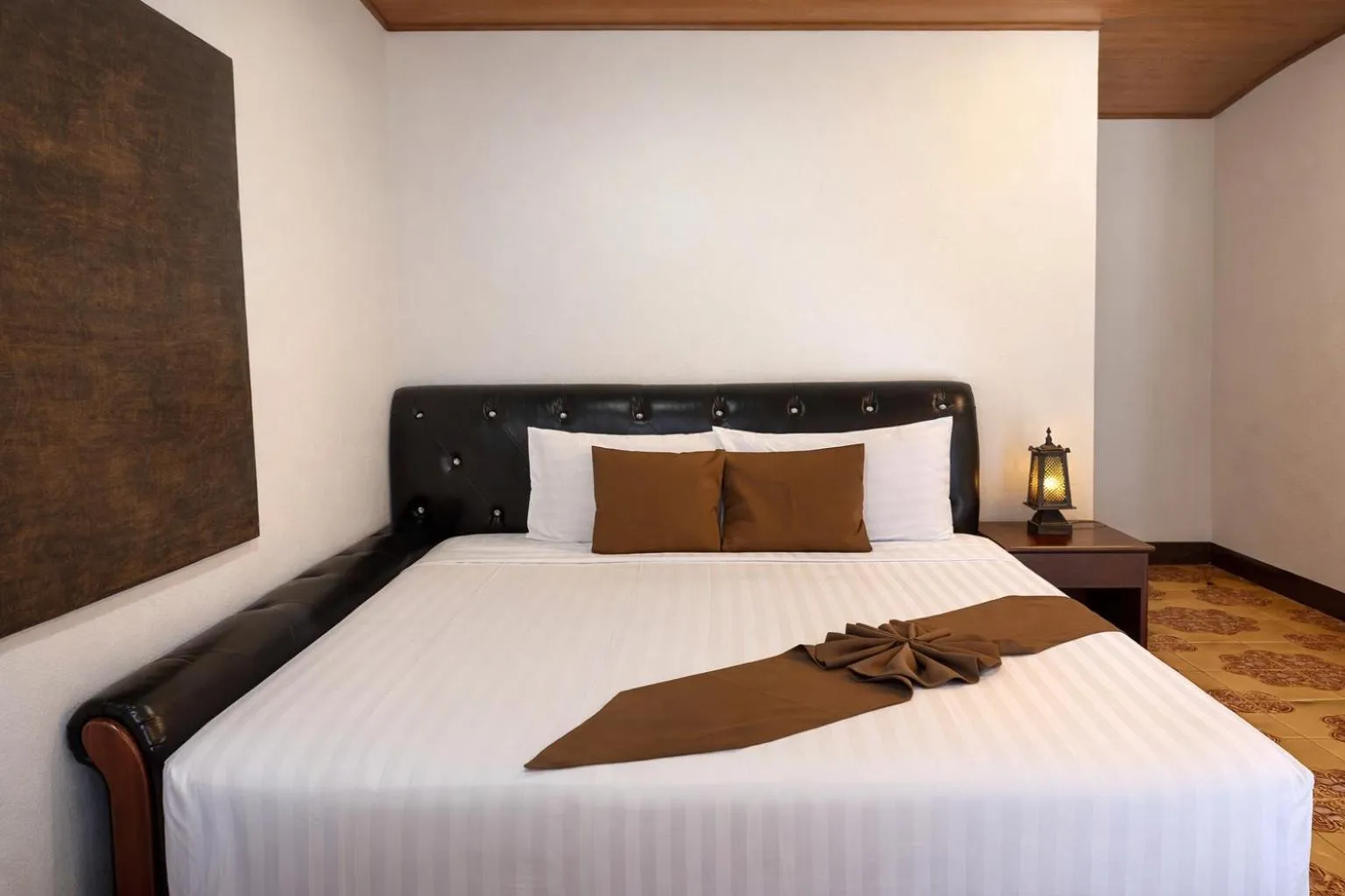 Photo of the whole room, Bed in Lanta L.D. Beach Bungalow