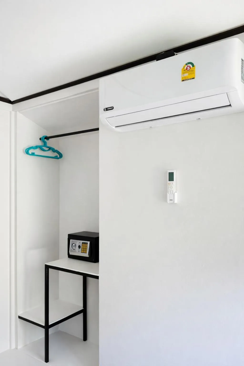 Kitchen or kitchenette in Lanta L.D. Beach Bungalow