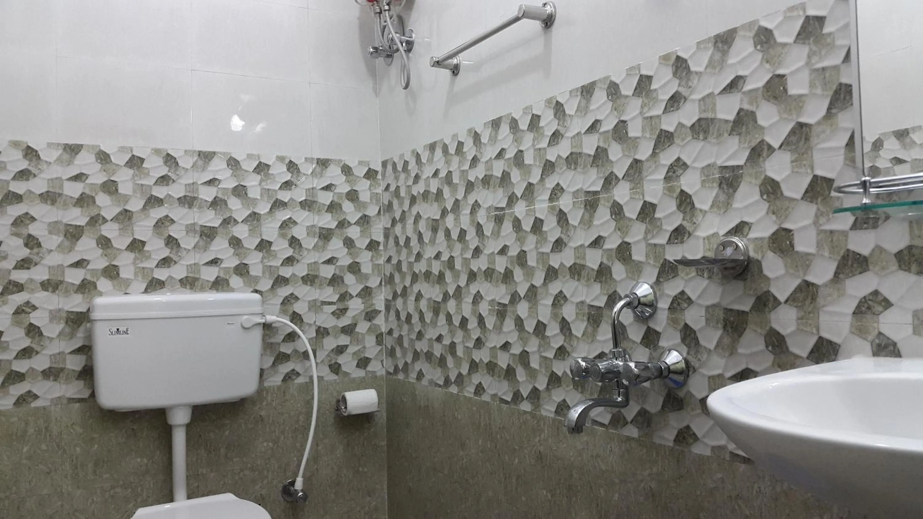 Bathroom in Kevins Bed & Breakfast