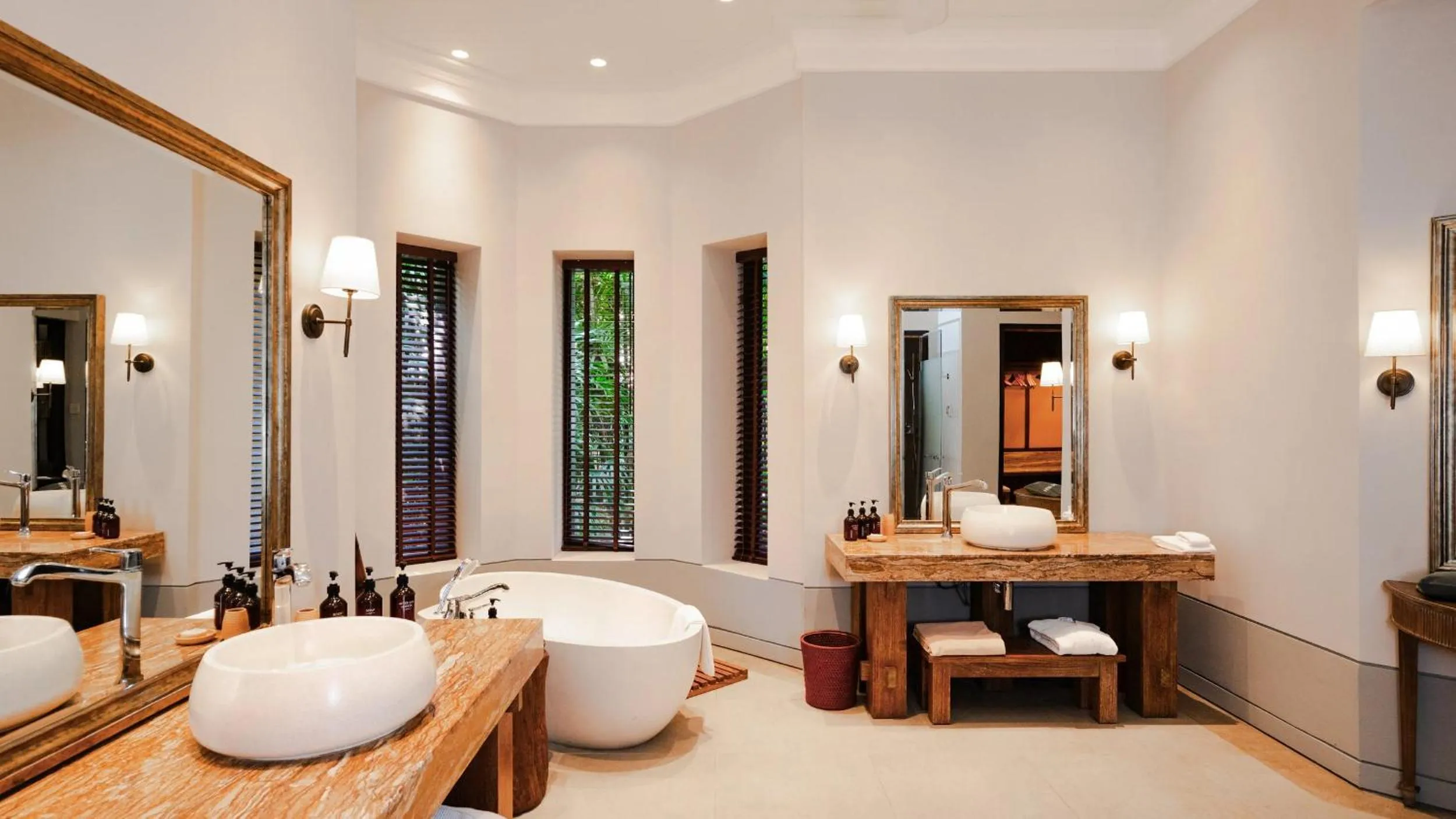 Bathroom in Cape Weligama - Relais and Chateaux