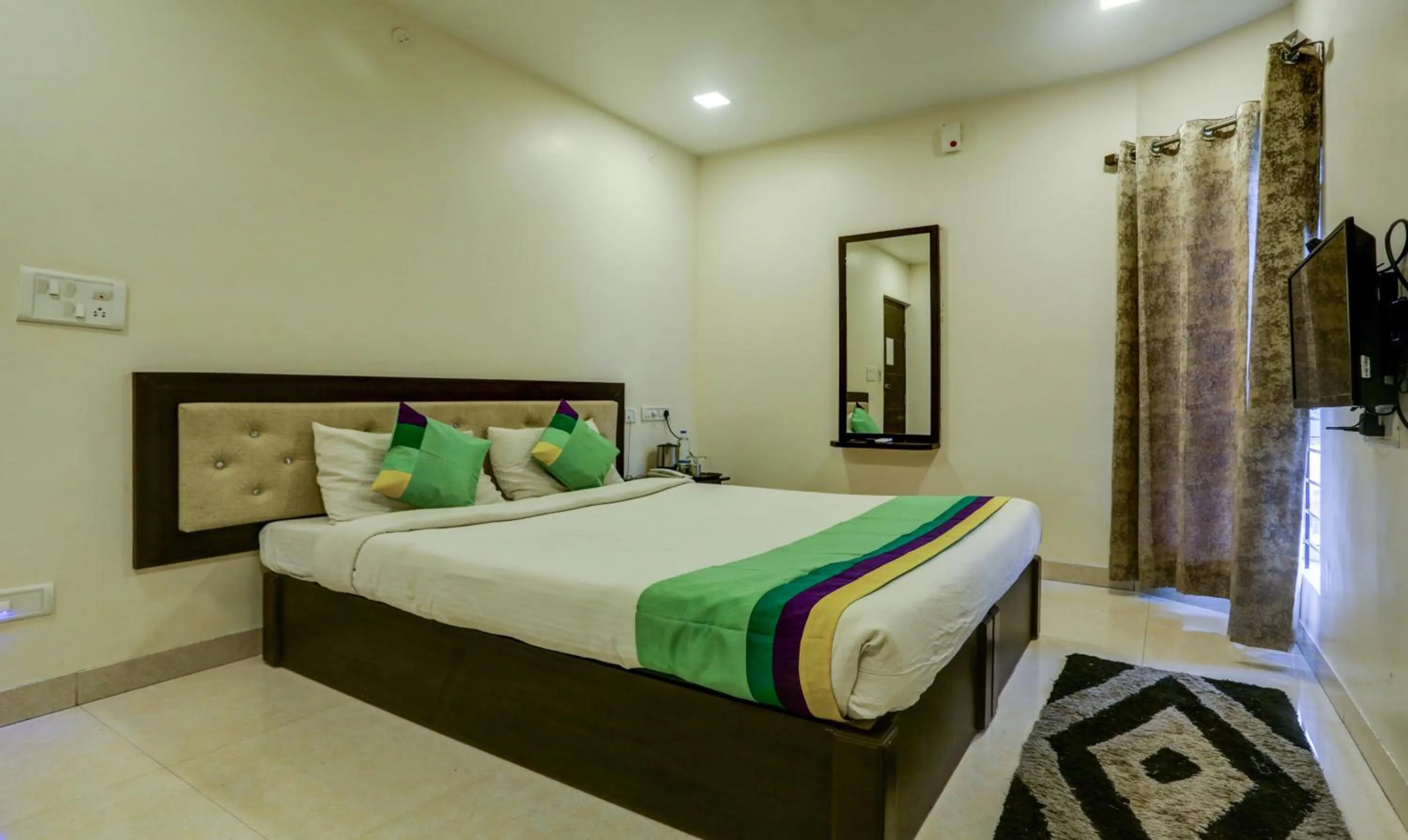 Bed in Hotel Royal Elite Madurai