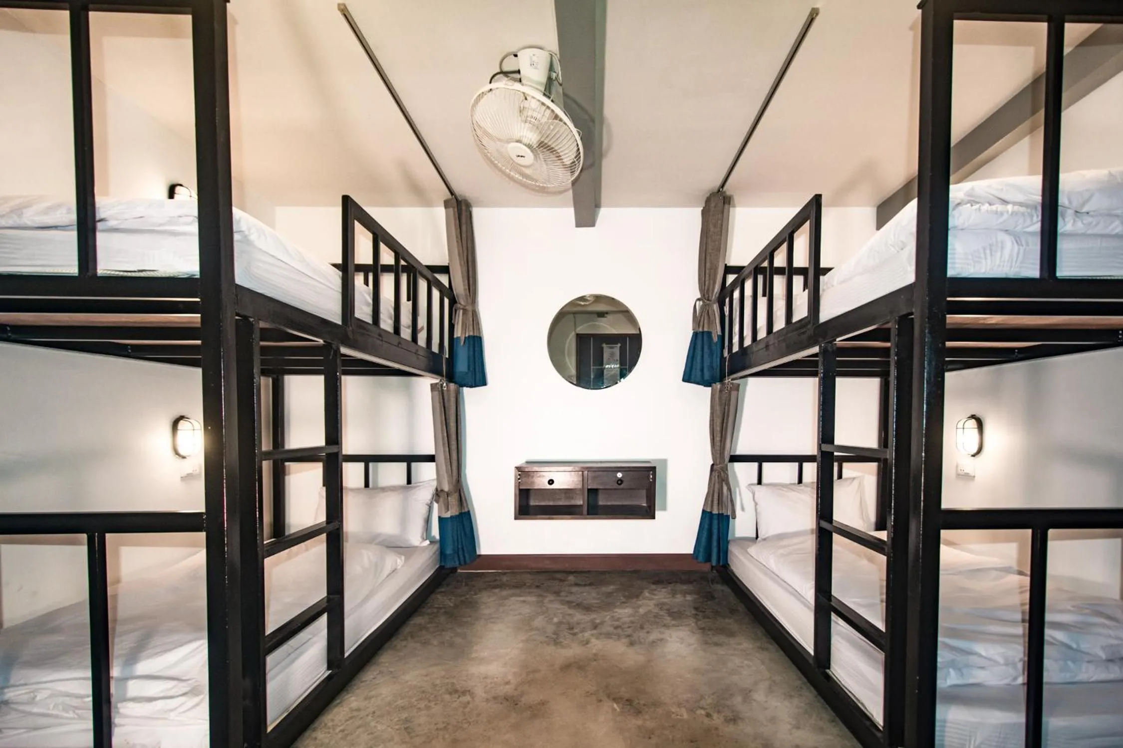 bunk bed, Bed in Balcony Party Hostel - 18-40