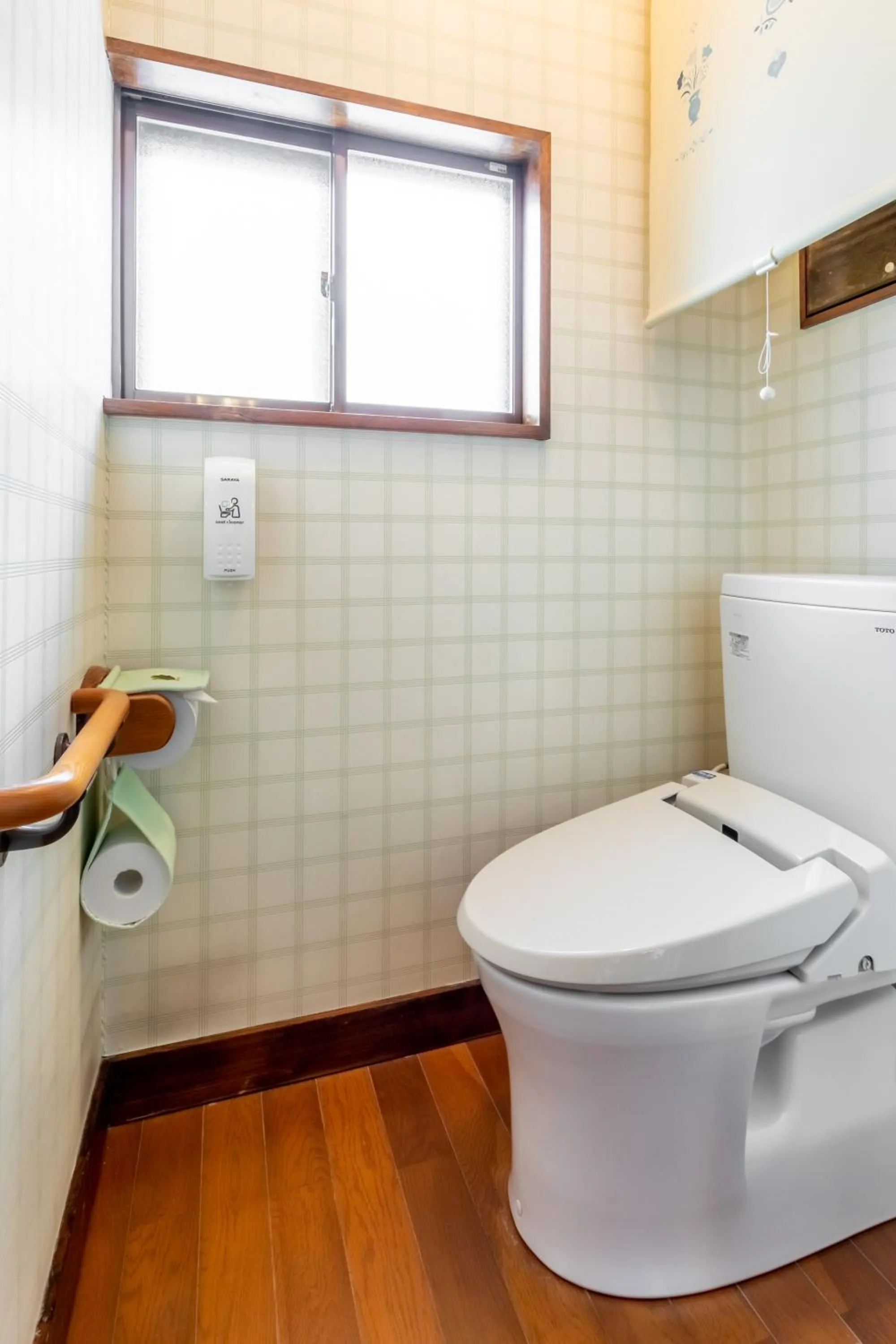 Toilet in Pension Eastmountain Hakuba