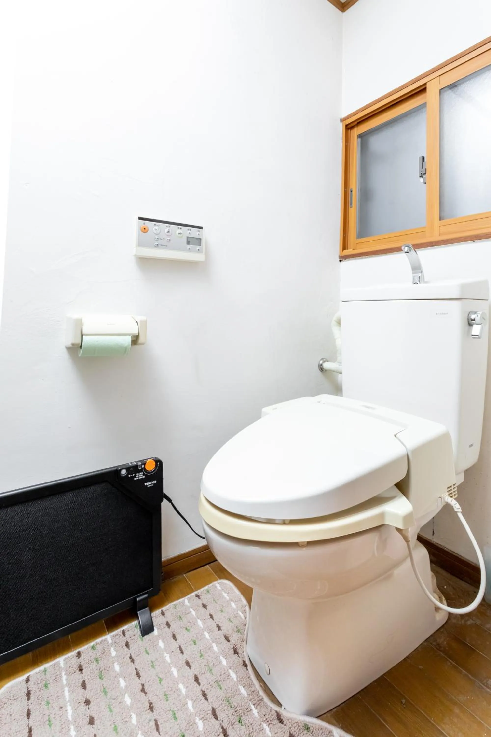Toilet in Pension Eastmountain Hakuba