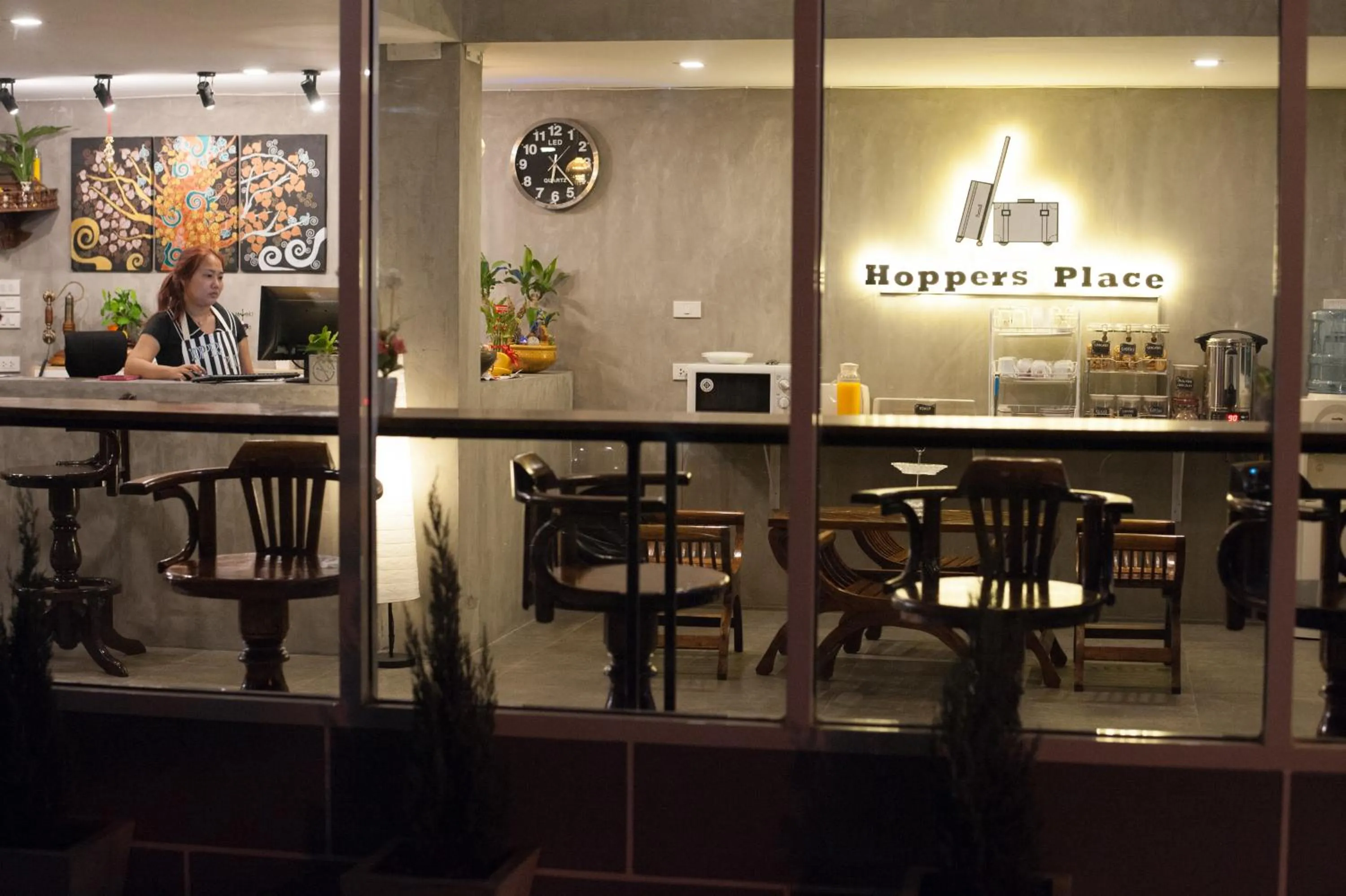 Decorative detail in Hoppers Place Donmuang