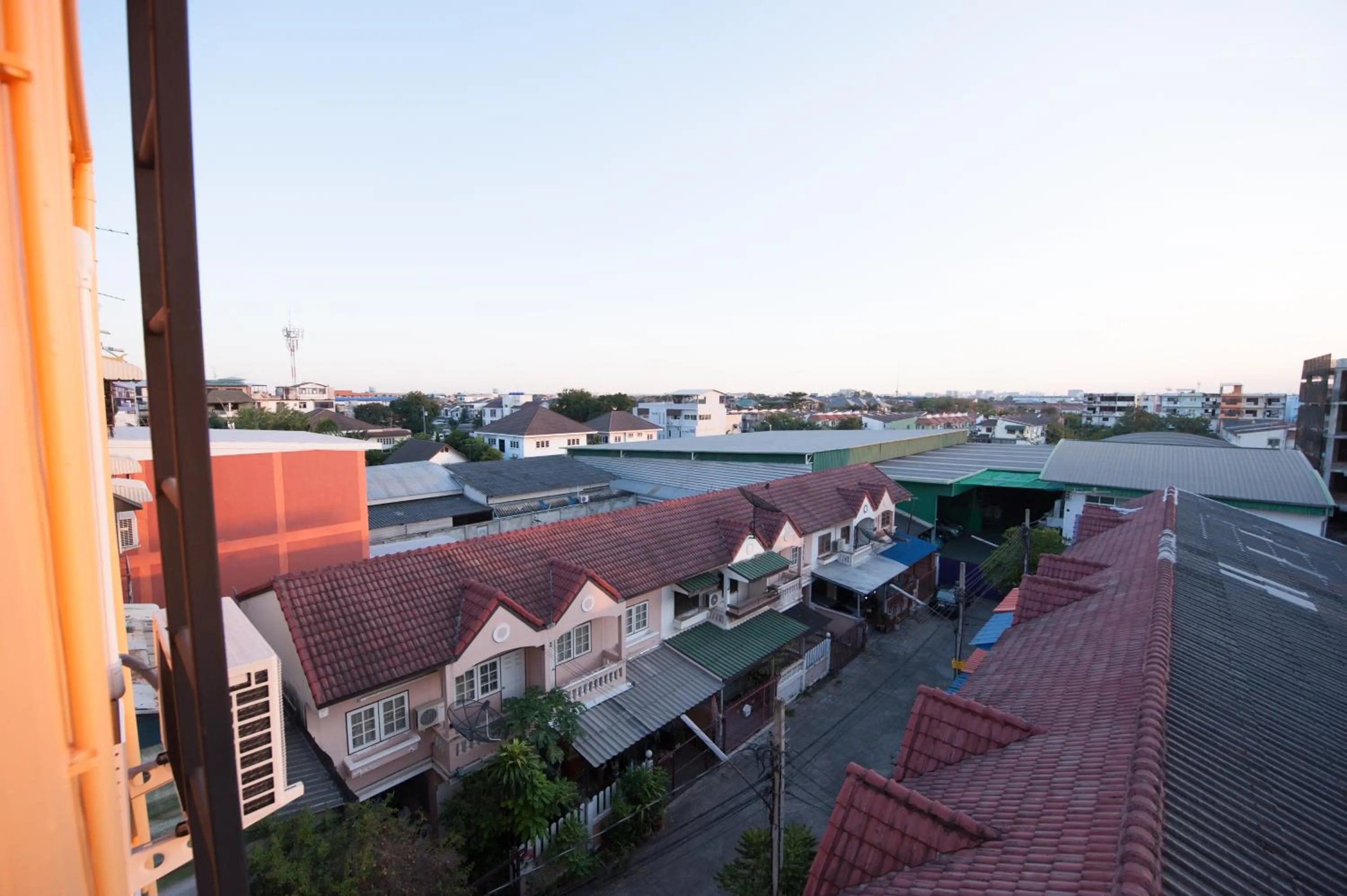 Off site in Hoppers Place Donmuang