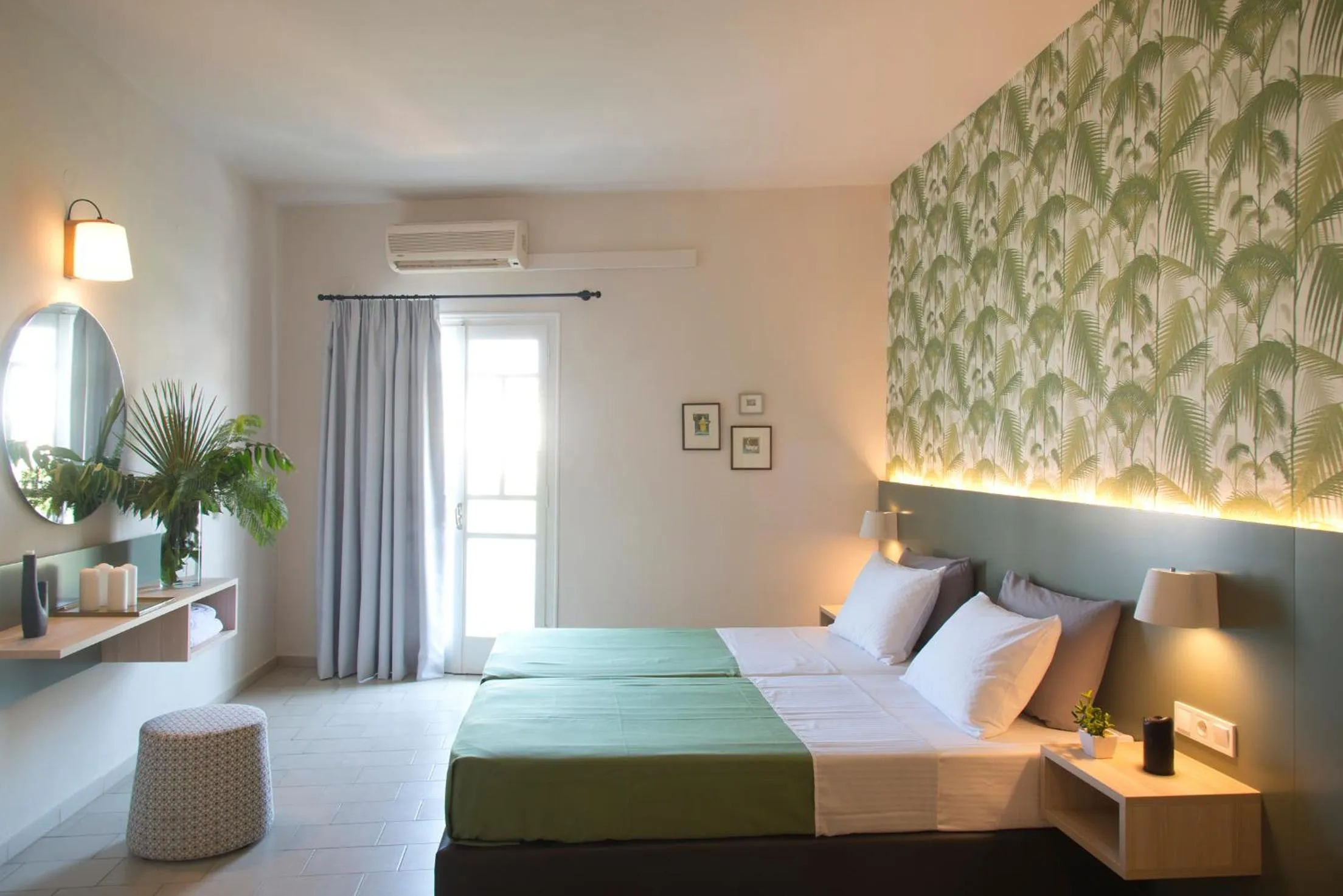 Bedroom in Sunshine Studios