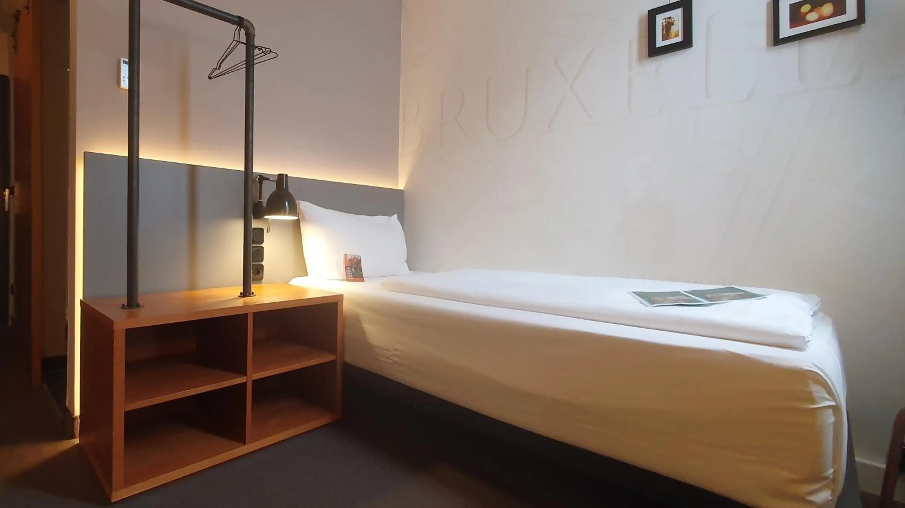 Bedroom, Bed in Pentahotel Brussels Airport