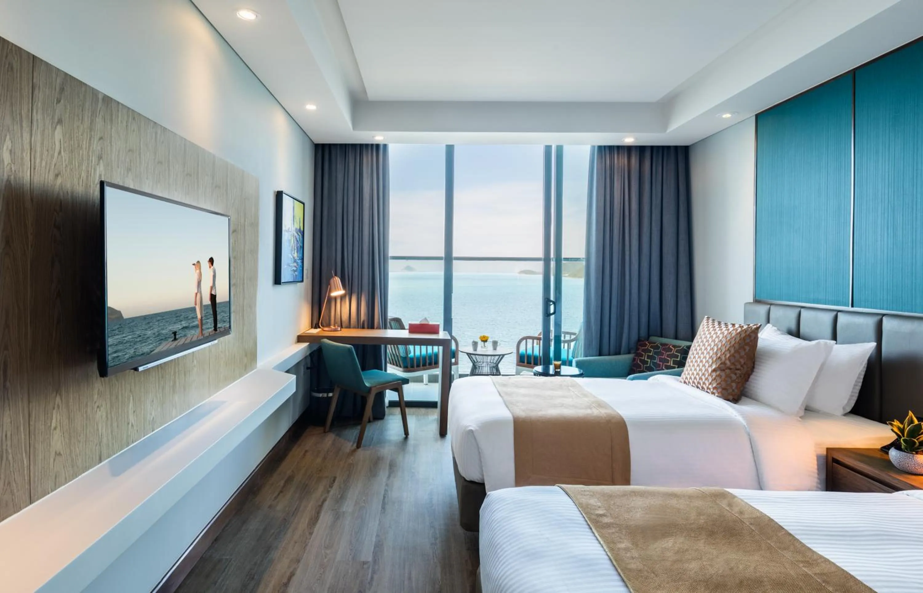 Kitchen or kitchenette, Bed in Citadines Bayfront Nha Trang