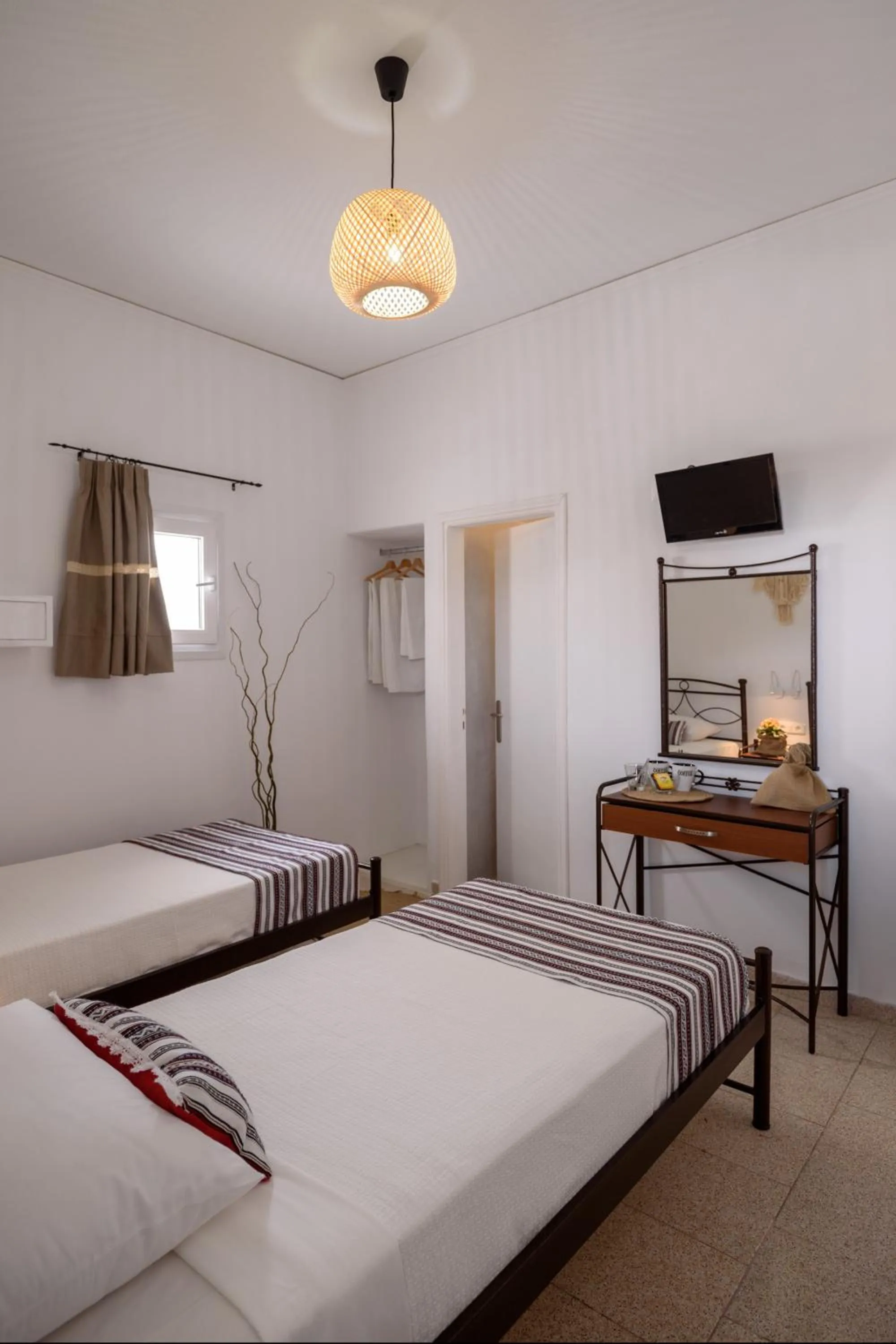 Bed in Cal Day Rooms Santorini