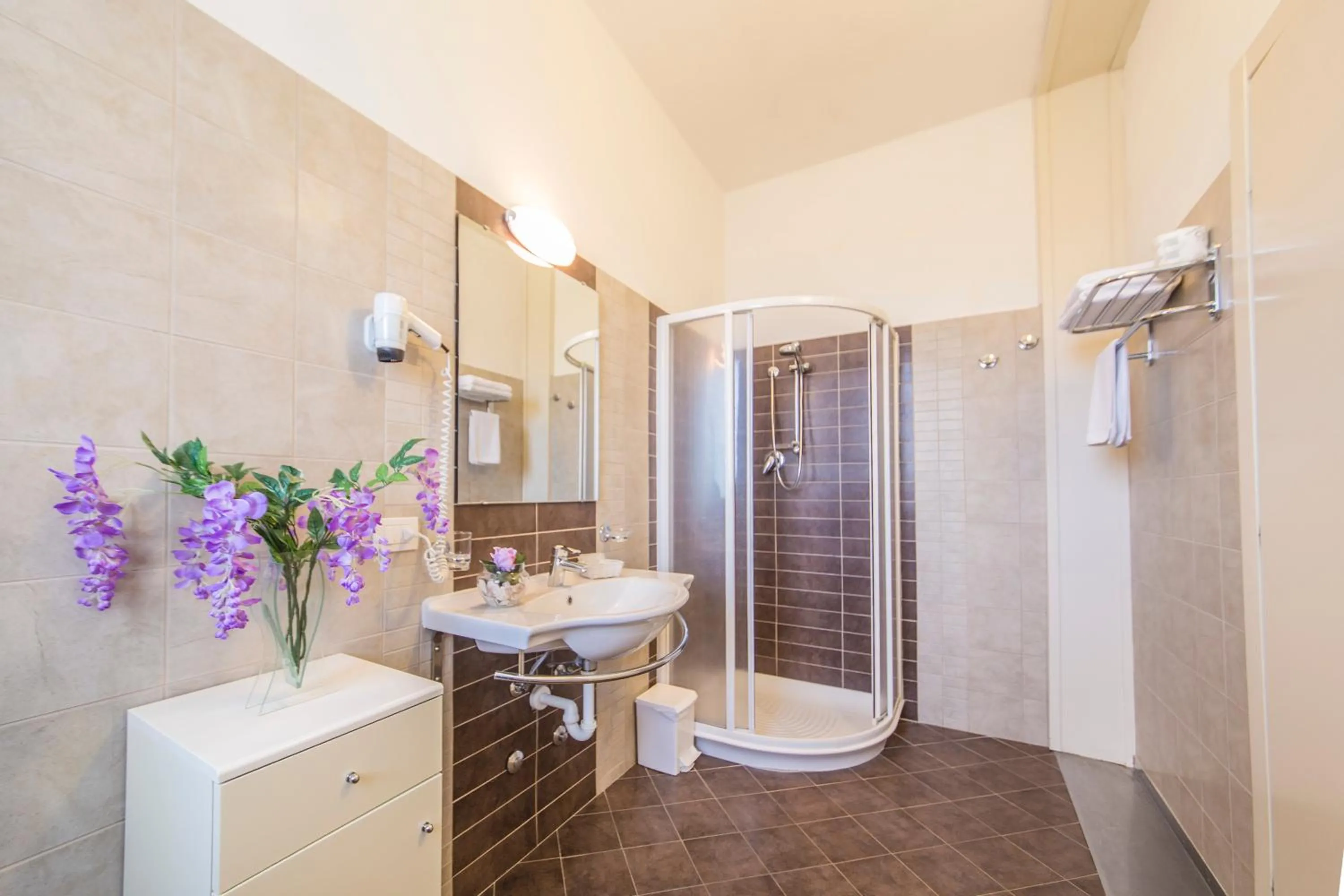 Bathroom in Renzo Hotel