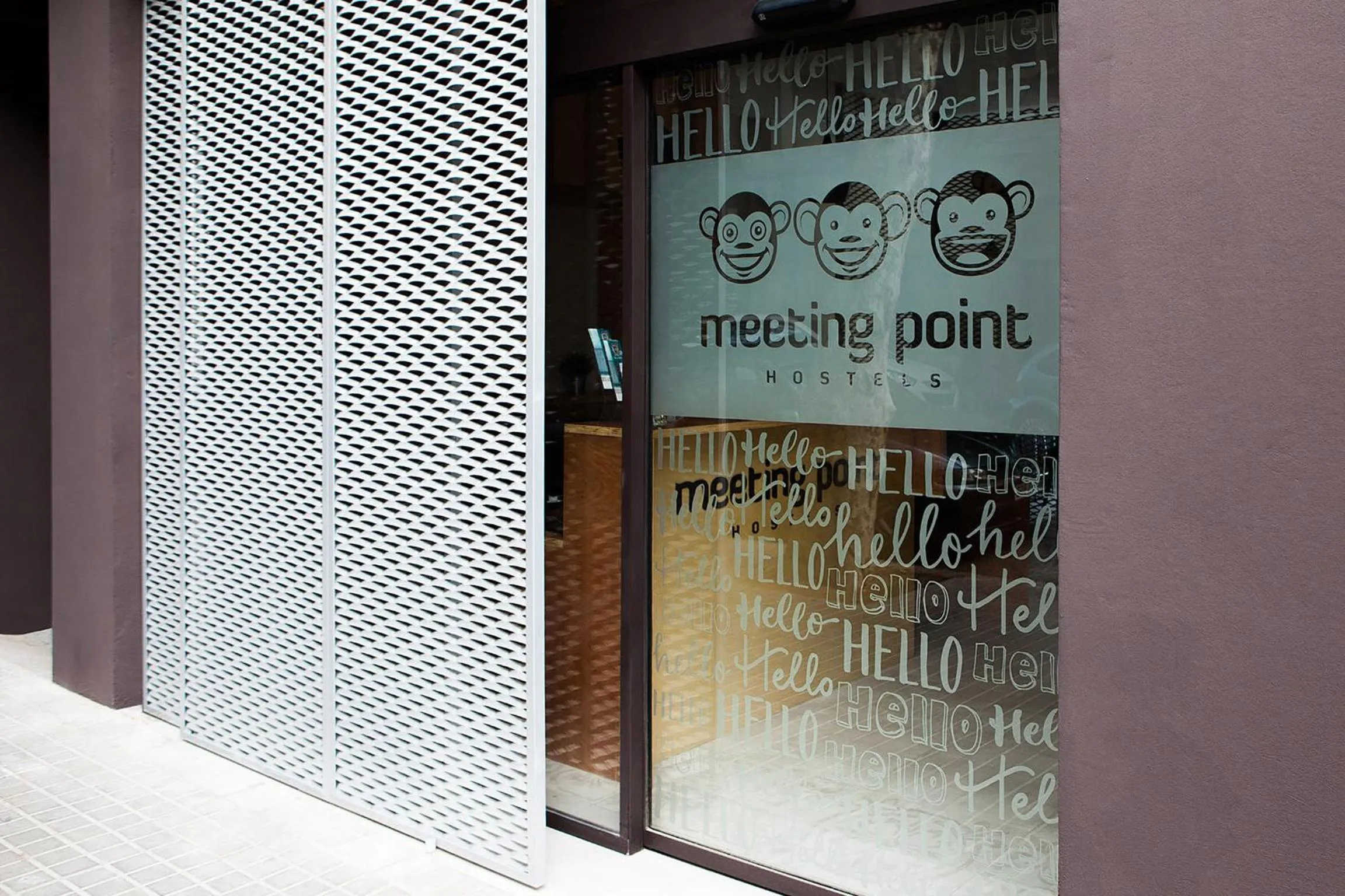 Facade/entrance in Meeting Point Hostels