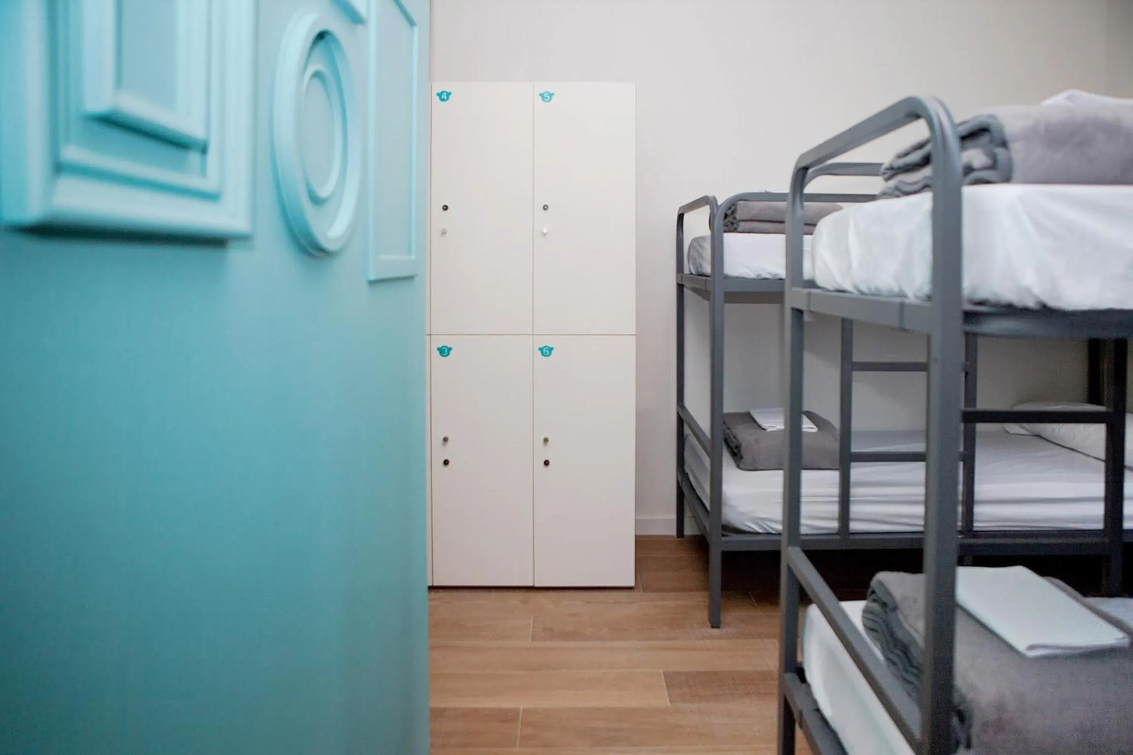 Bedroom, Bed in Meeting Point Hostels