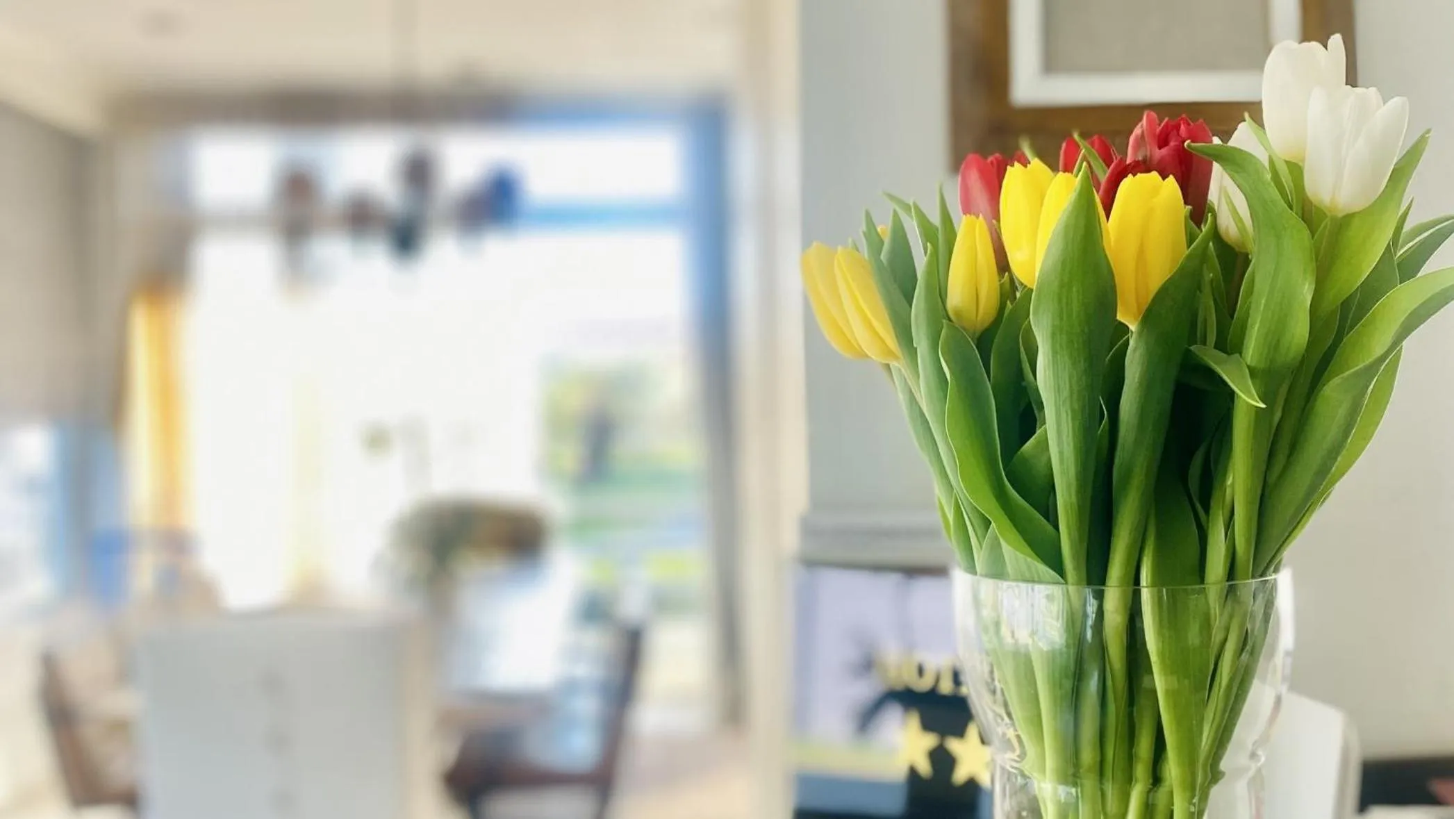 Communal lounge/ TV room in Messini Hotel