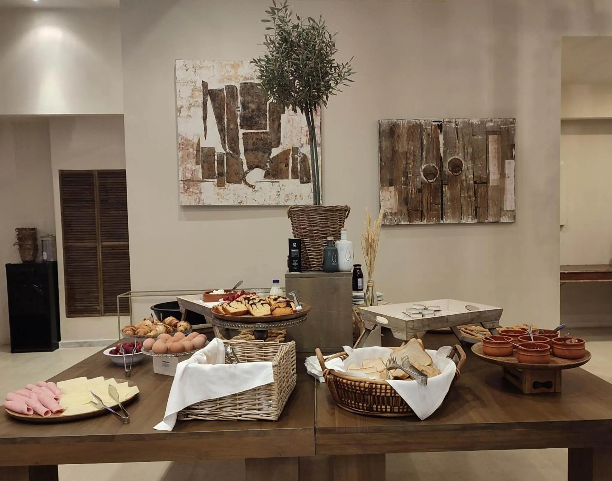 Food and drinks in Messini Hotel