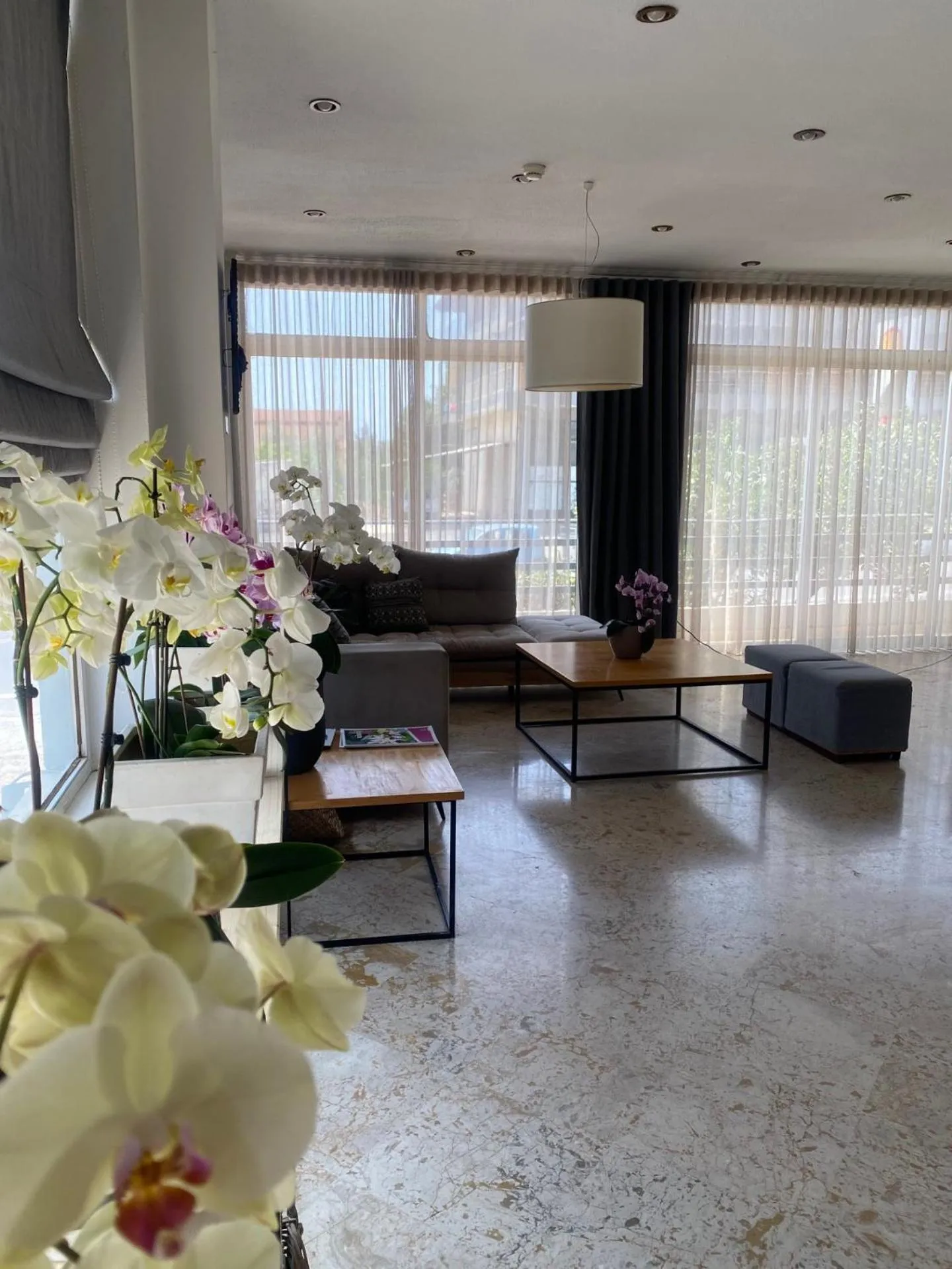 Communal lounge/ TV room in Messini Hotel