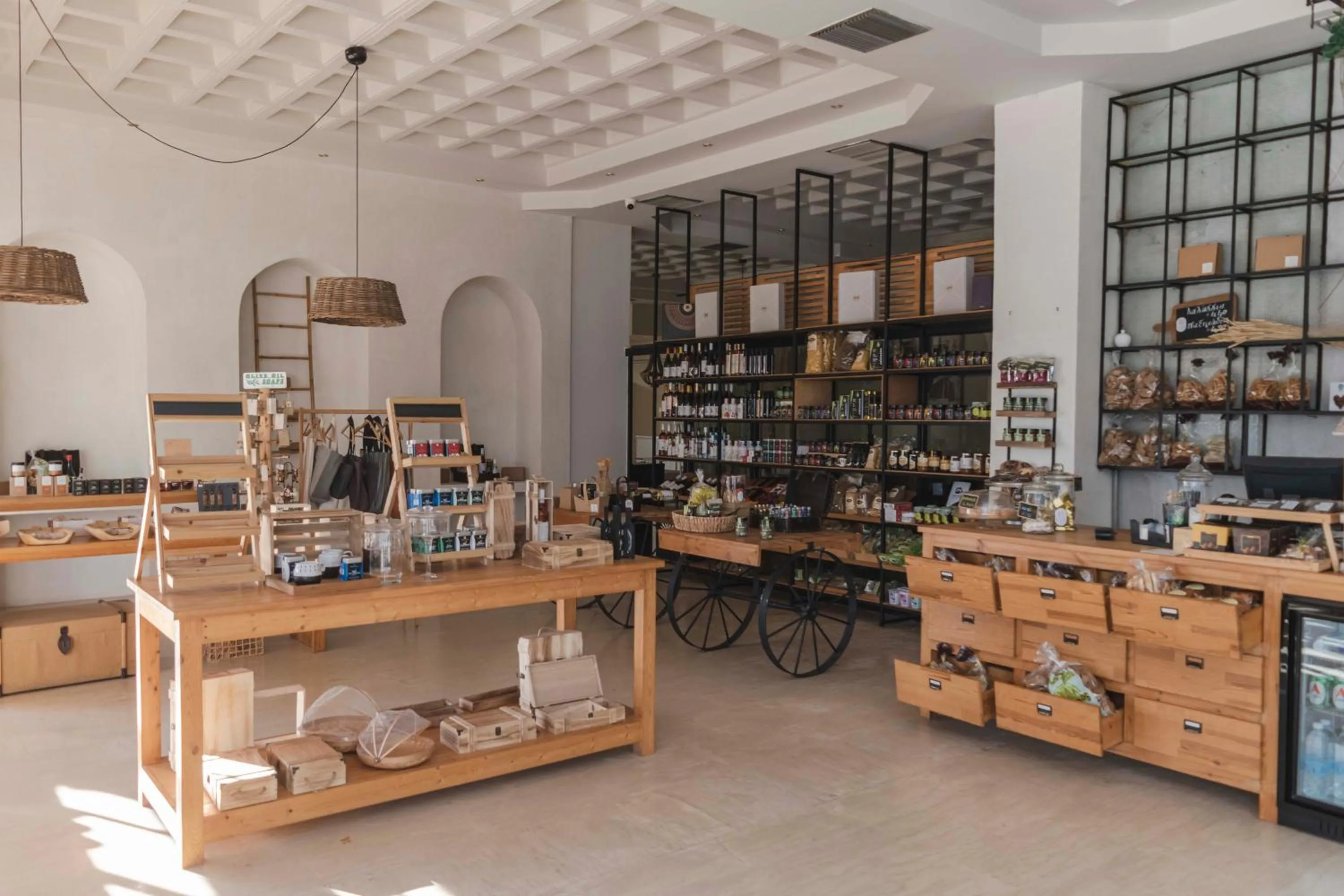 Restaurant/places to eat in Messini Hotel