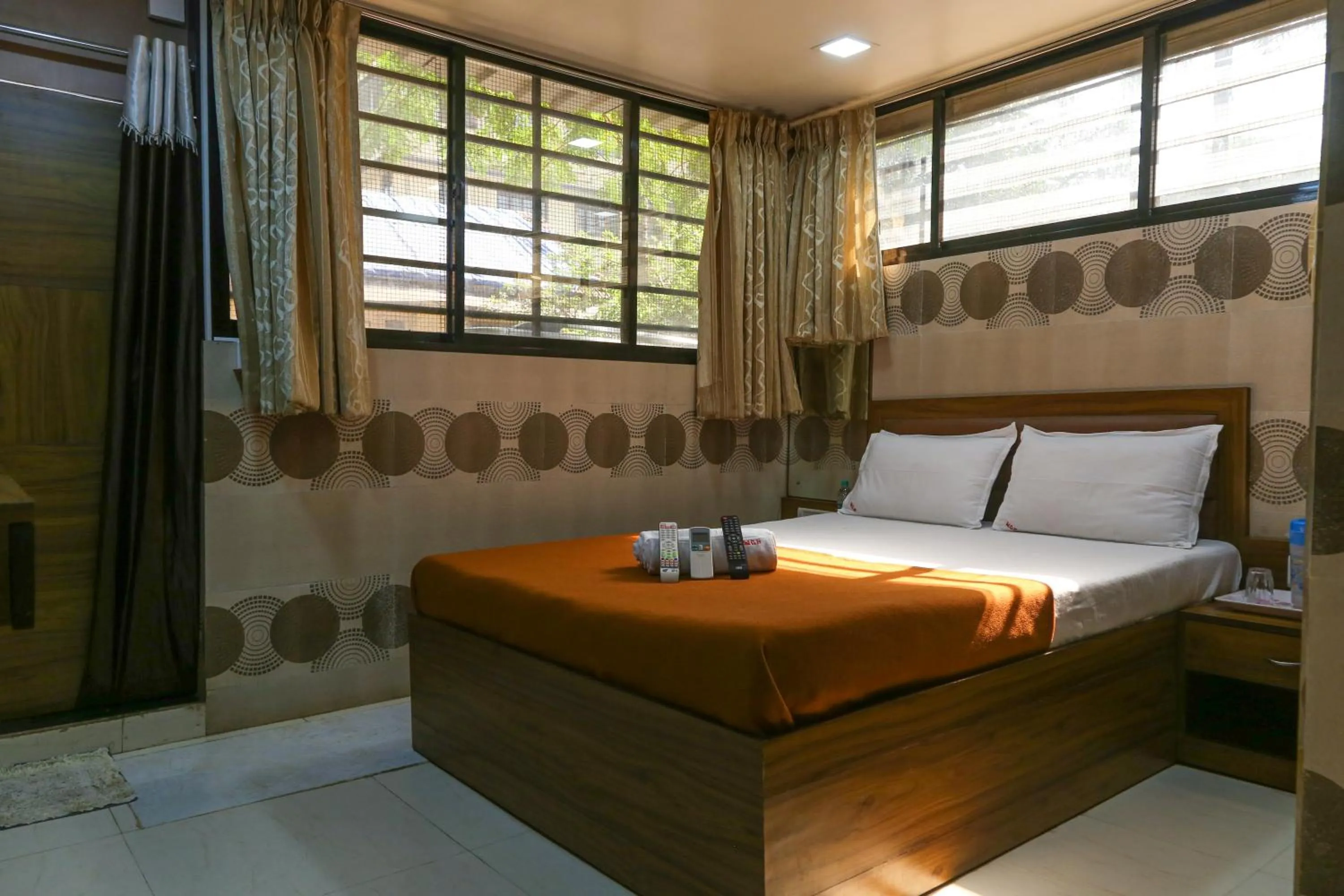 Photo of the whole room, Bed in Welcome Guest House