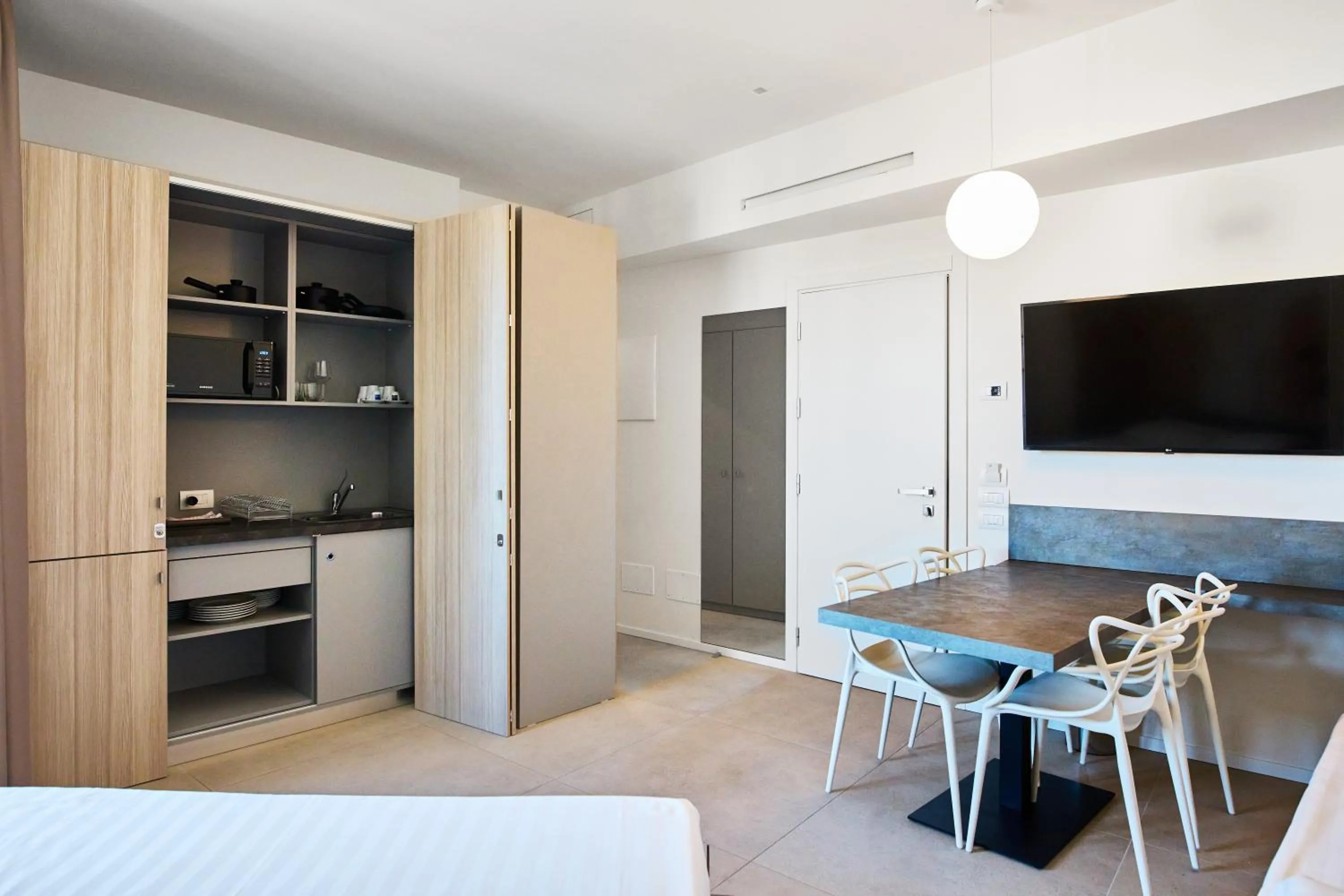 Kitchen or kitchenette, Bed in Residence Cristallo Senigallia