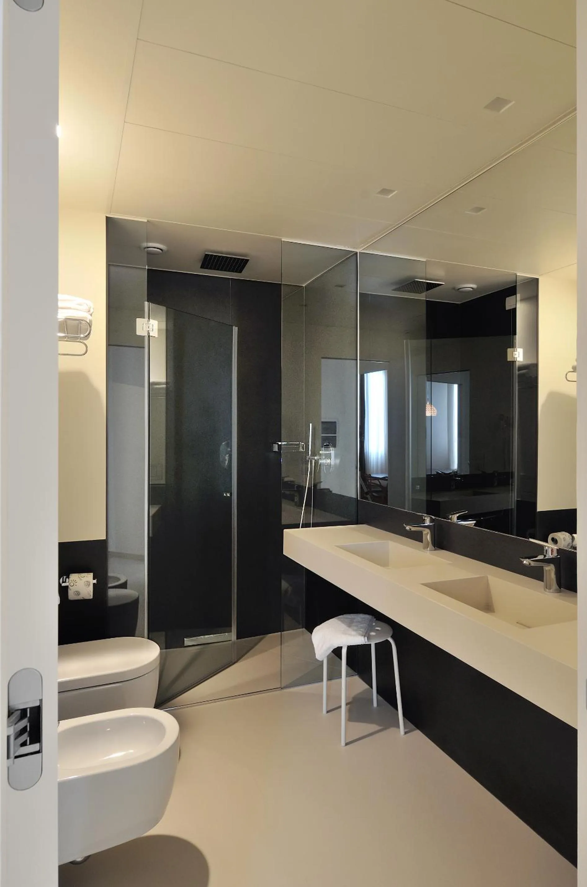 Toilet in Residence Cristallo Senigallia