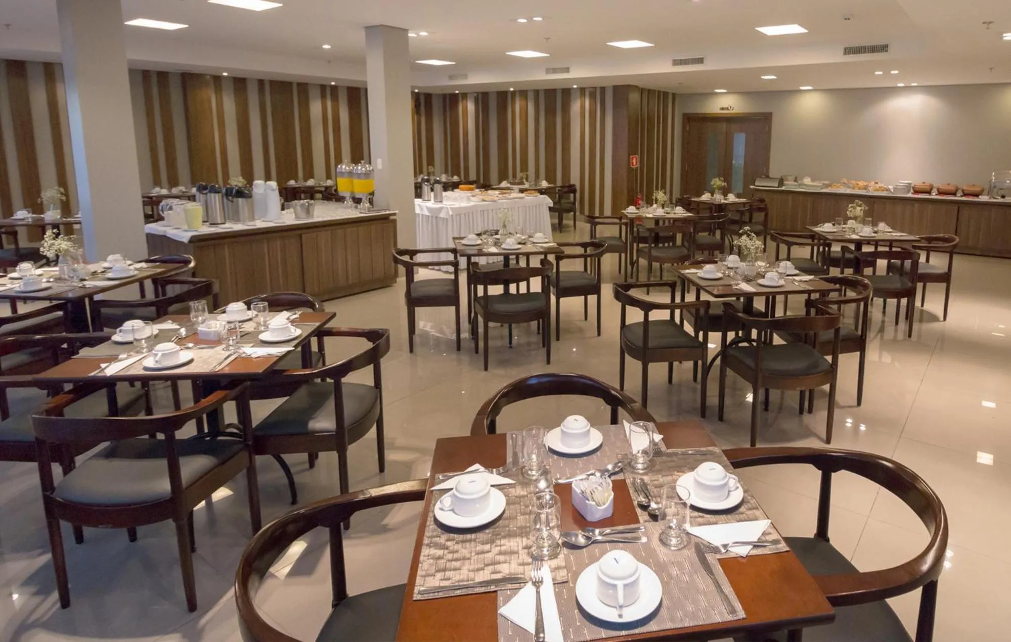 Restaurant/places to eat in Gran Executive Hotel