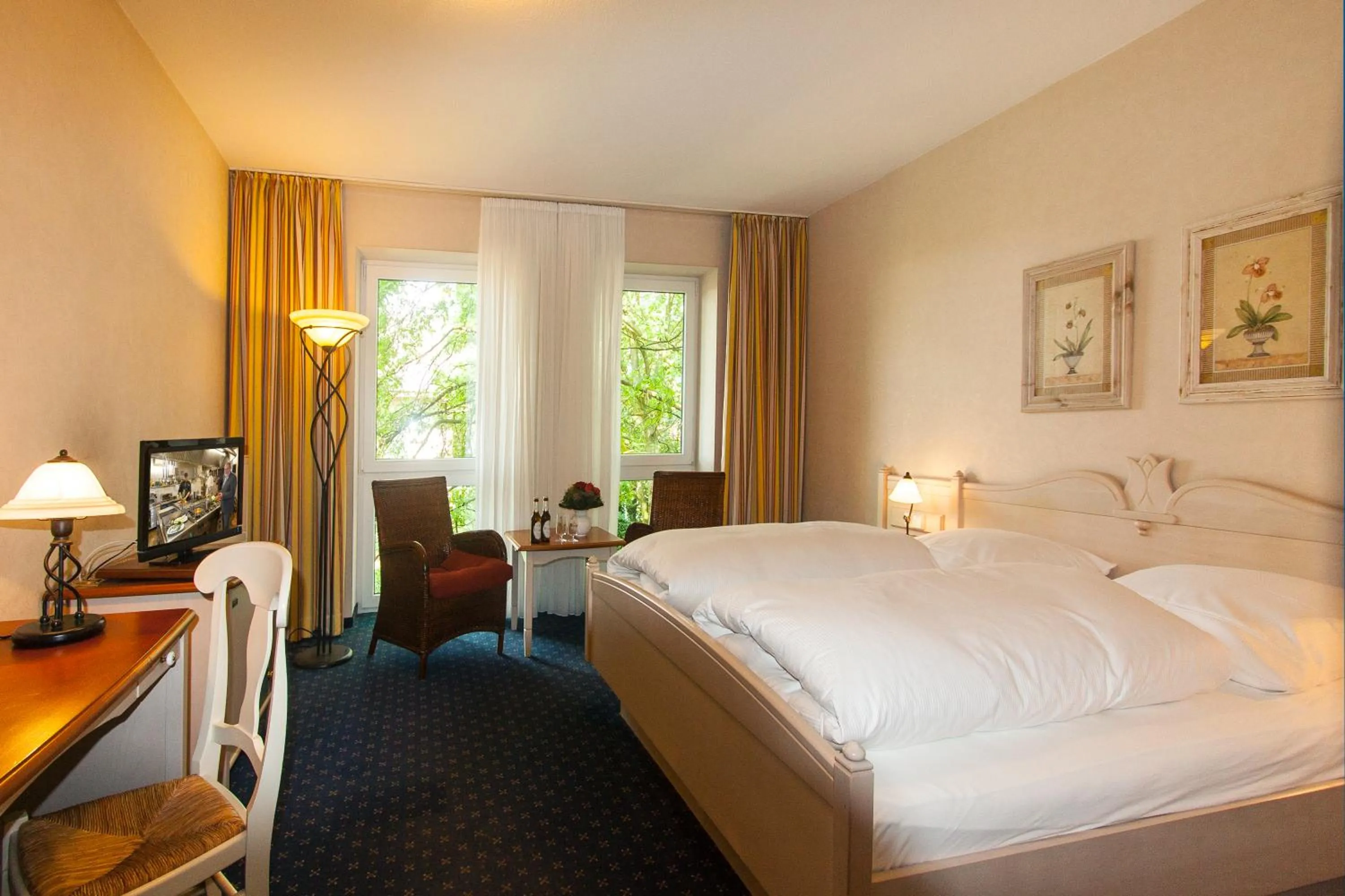 Photo of the whole room, Bed in Hotel Brügge