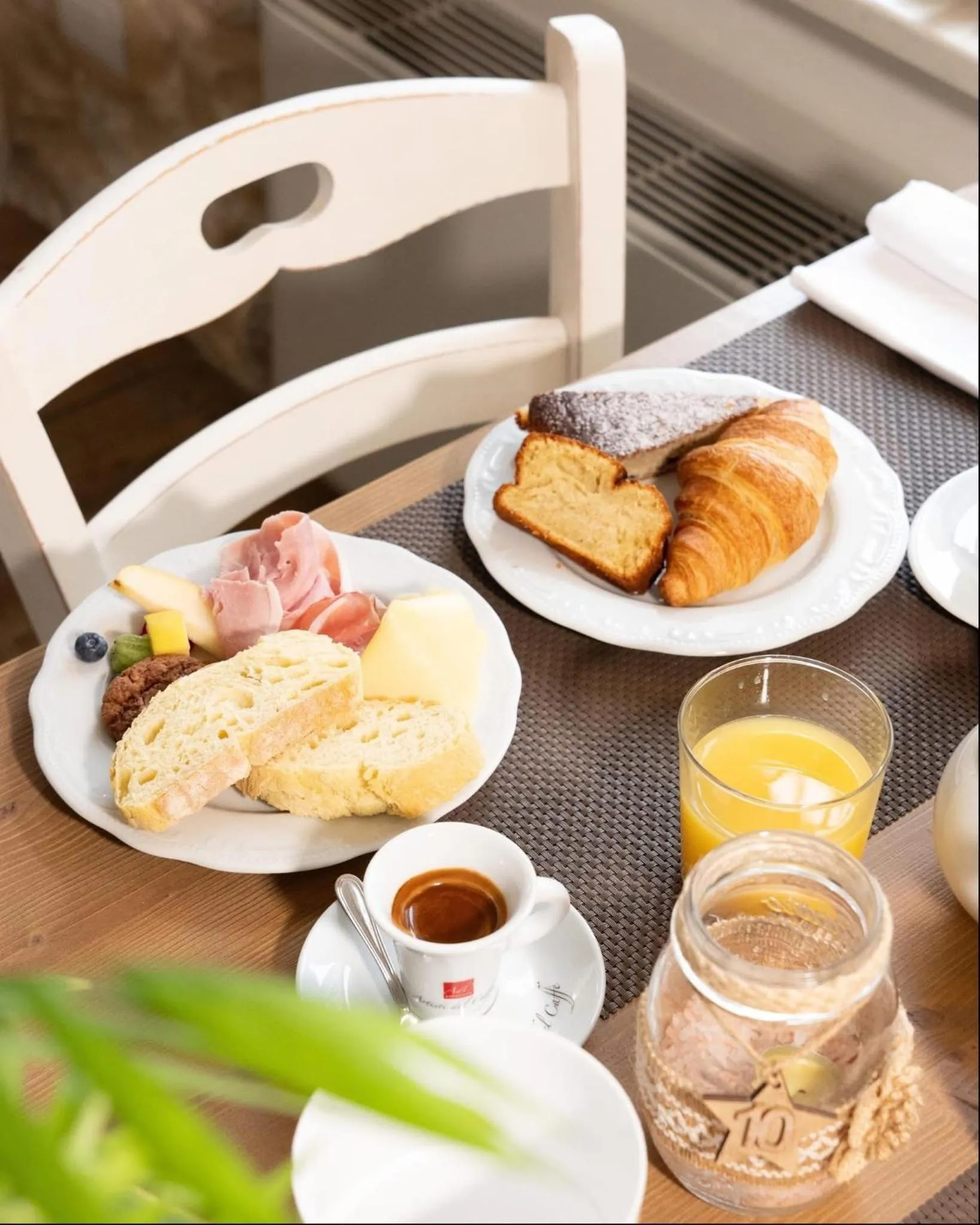 Breakfast in Casa Leon d'Oro