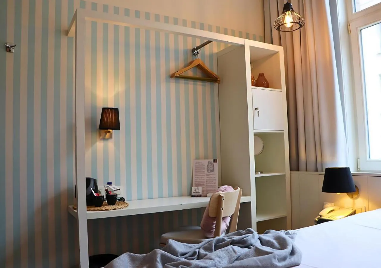 Bedroom, Bed in Leopold Hotel Ostend