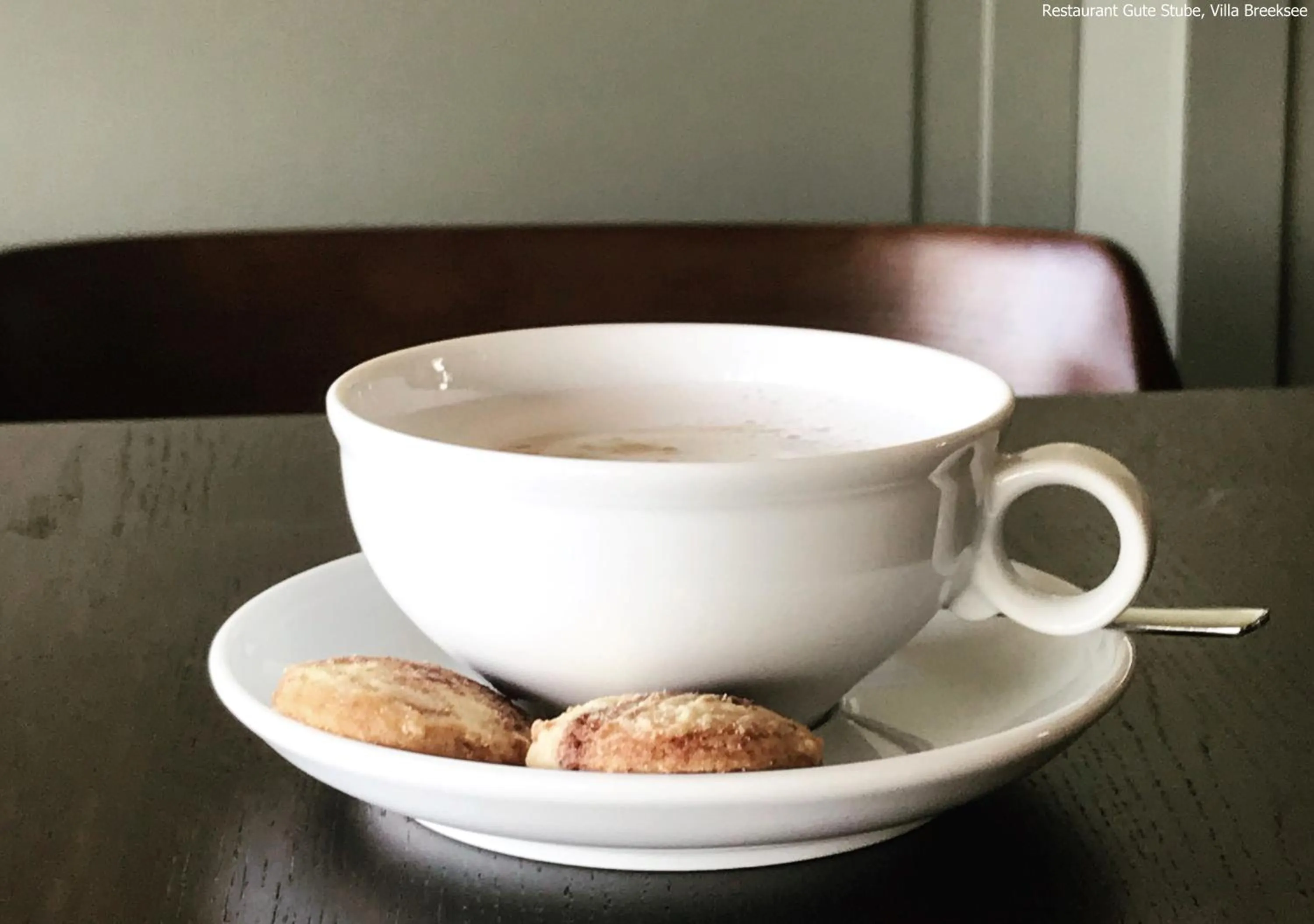 Breakfast in Villa Breeksee