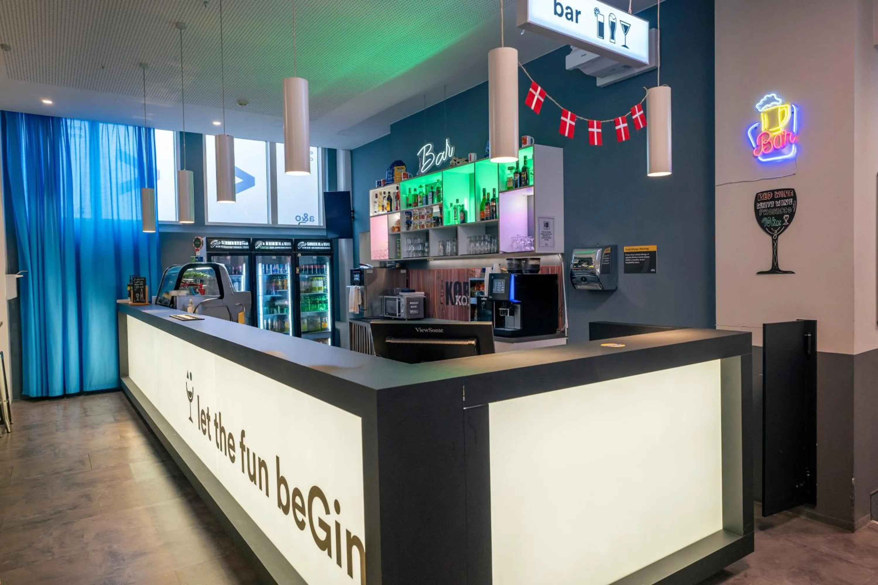 Lounge or bar in a&o Copenhagen Nørrebro