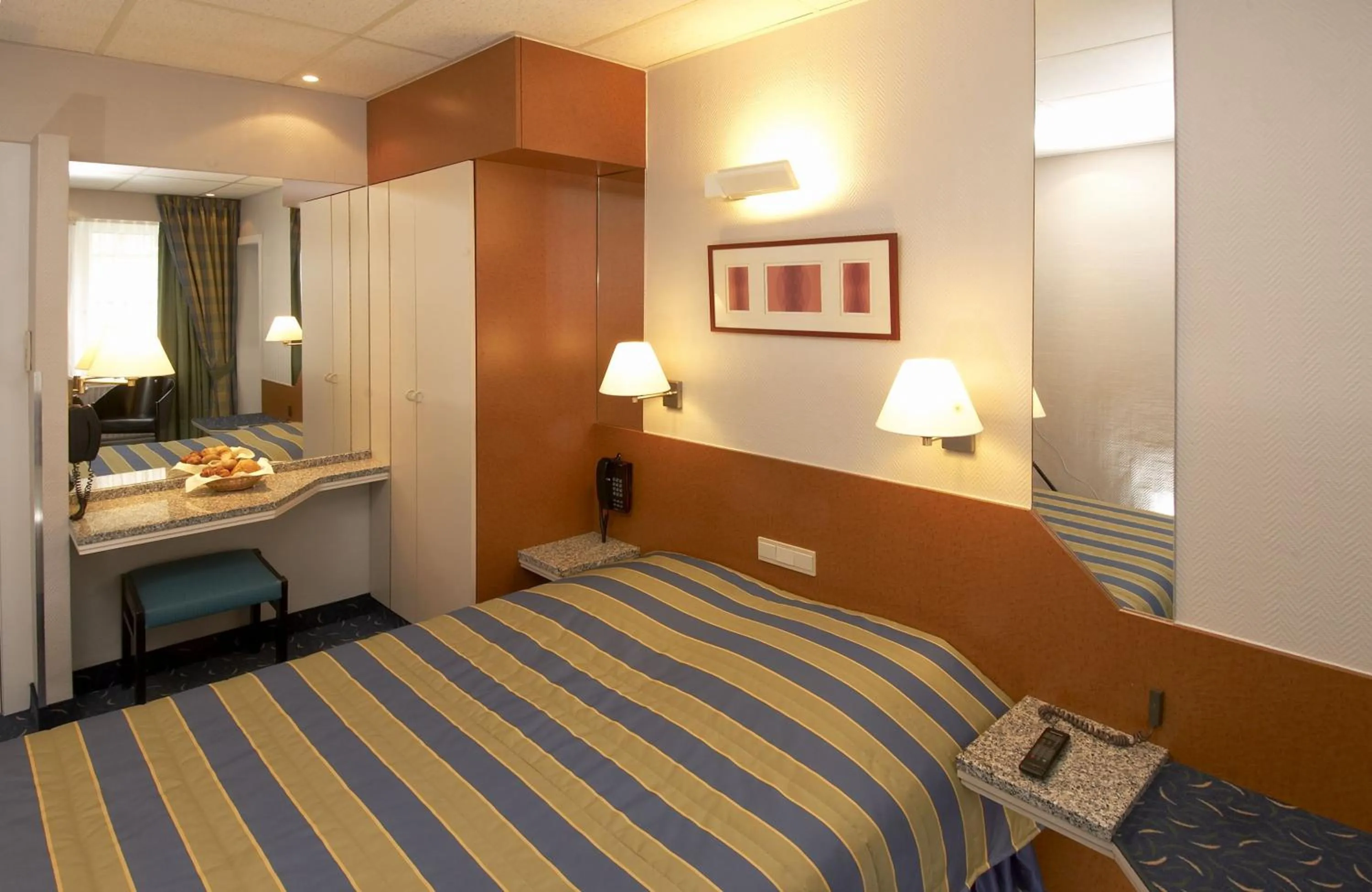 Bedroom in Hotel Glenmore