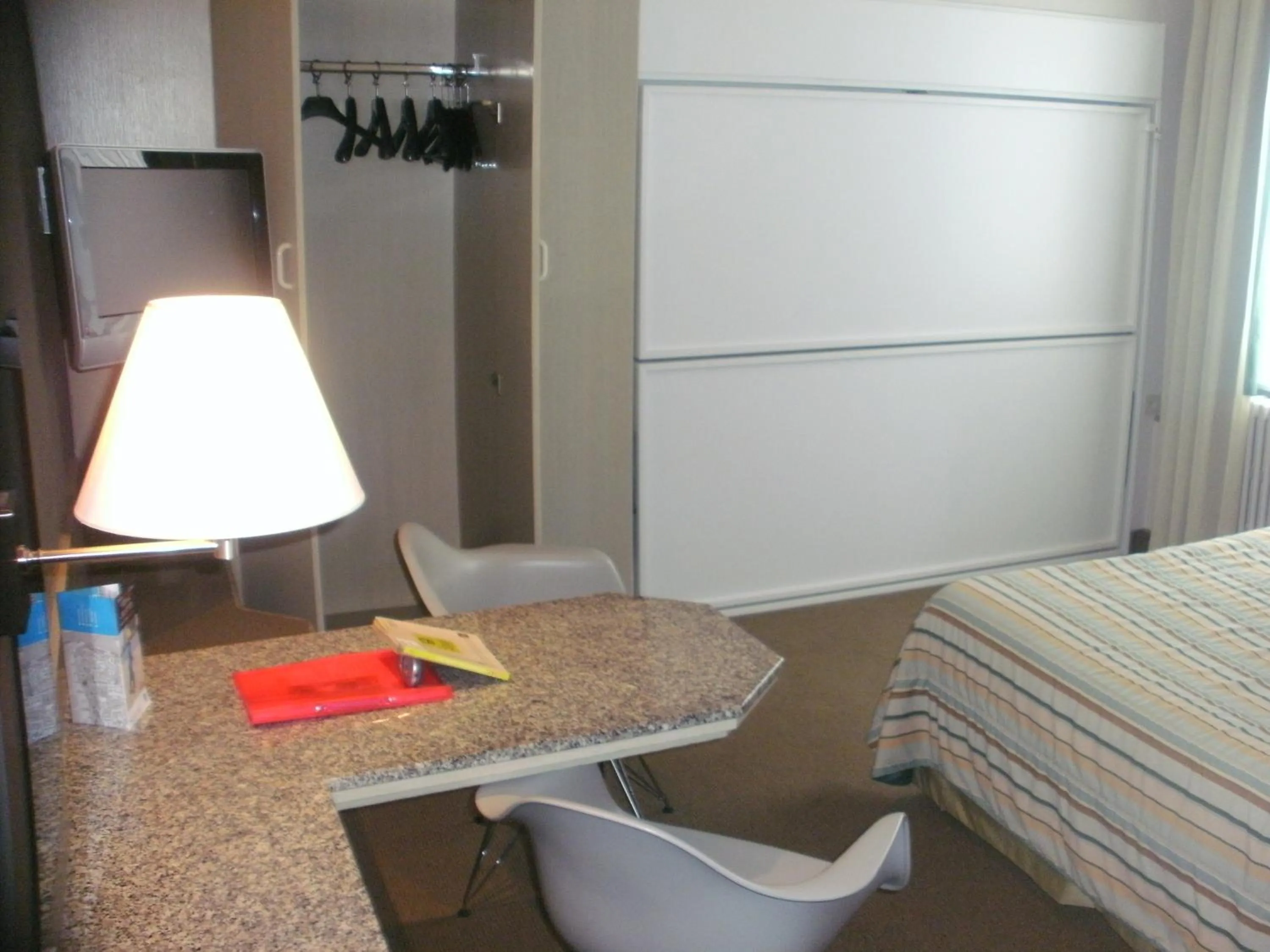 Seating area in Hotel Glenmore