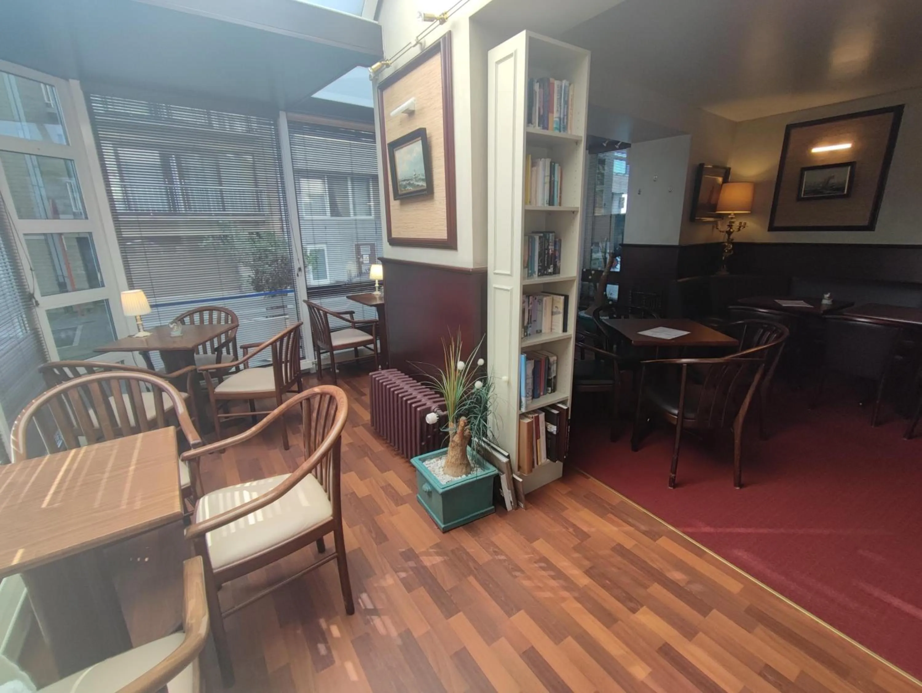 Lounge or bar in Hotel Glenmore