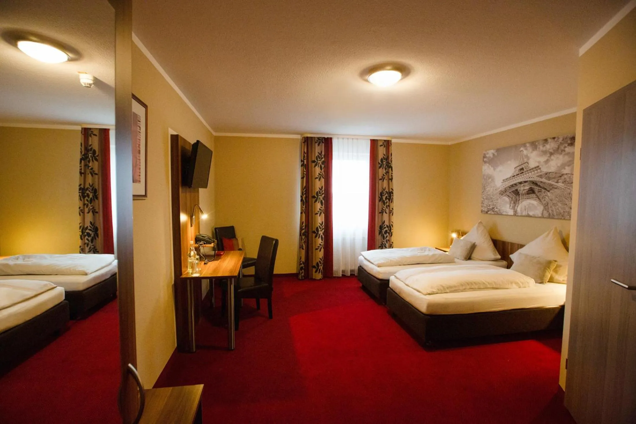 Photo of the whole room, Bed in Auwald Hotel