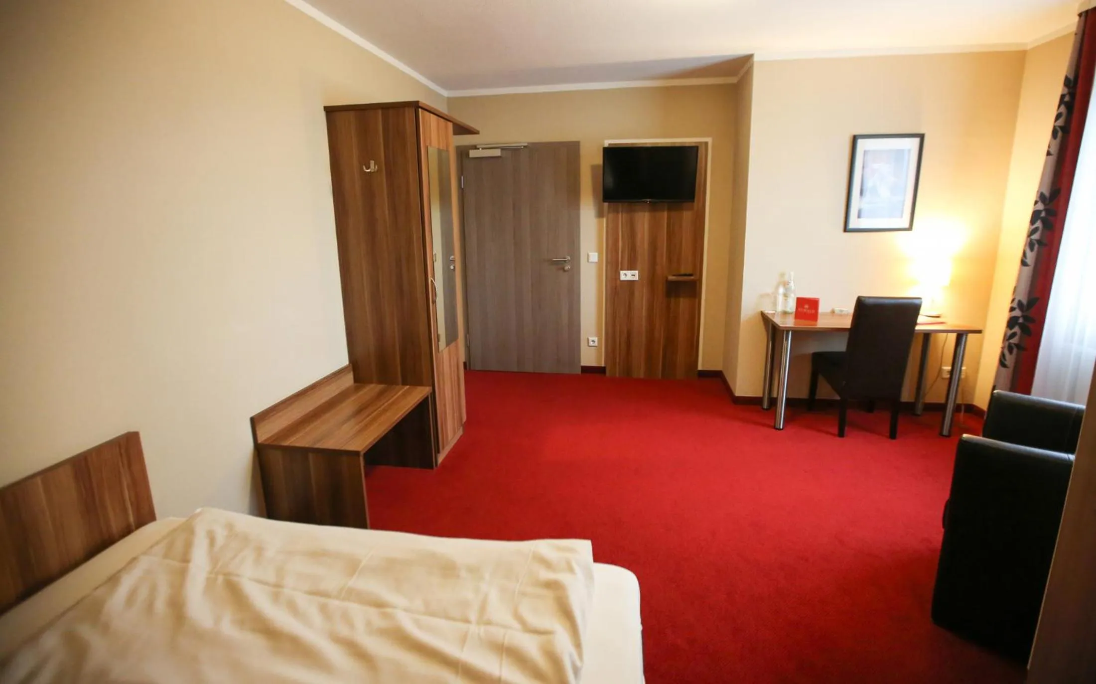 Photo of the whole room, Bed in Auwald Hotel