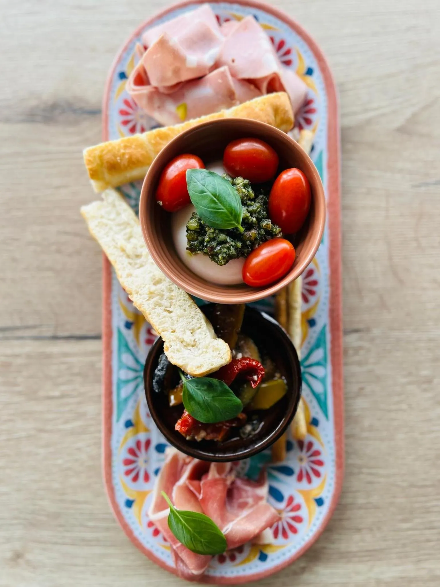 Lounge or bar in Hôtel L'Amandier