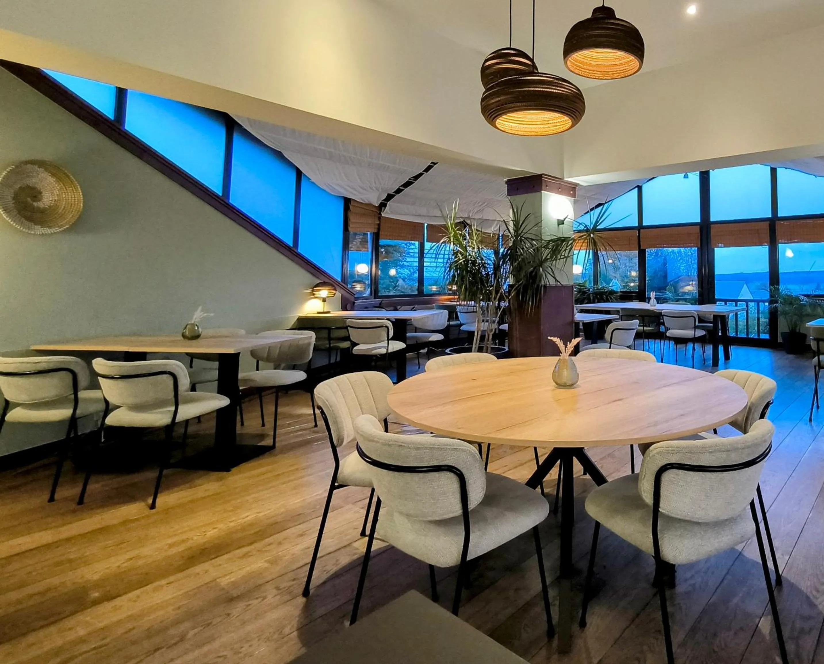 Buffet breakfast in Hôtel L'Amandier