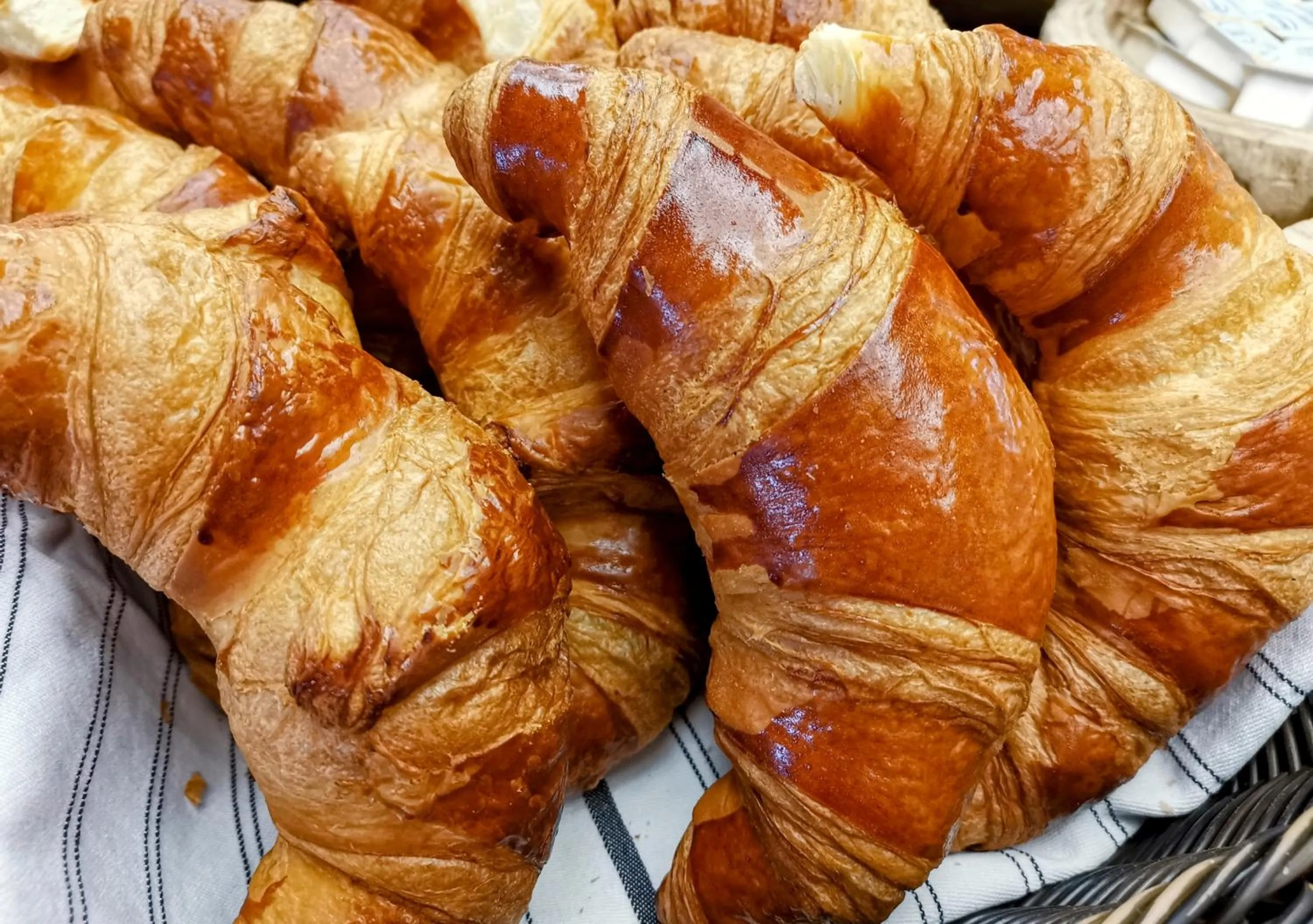 Breakfast in Hôtel L'Amandier
