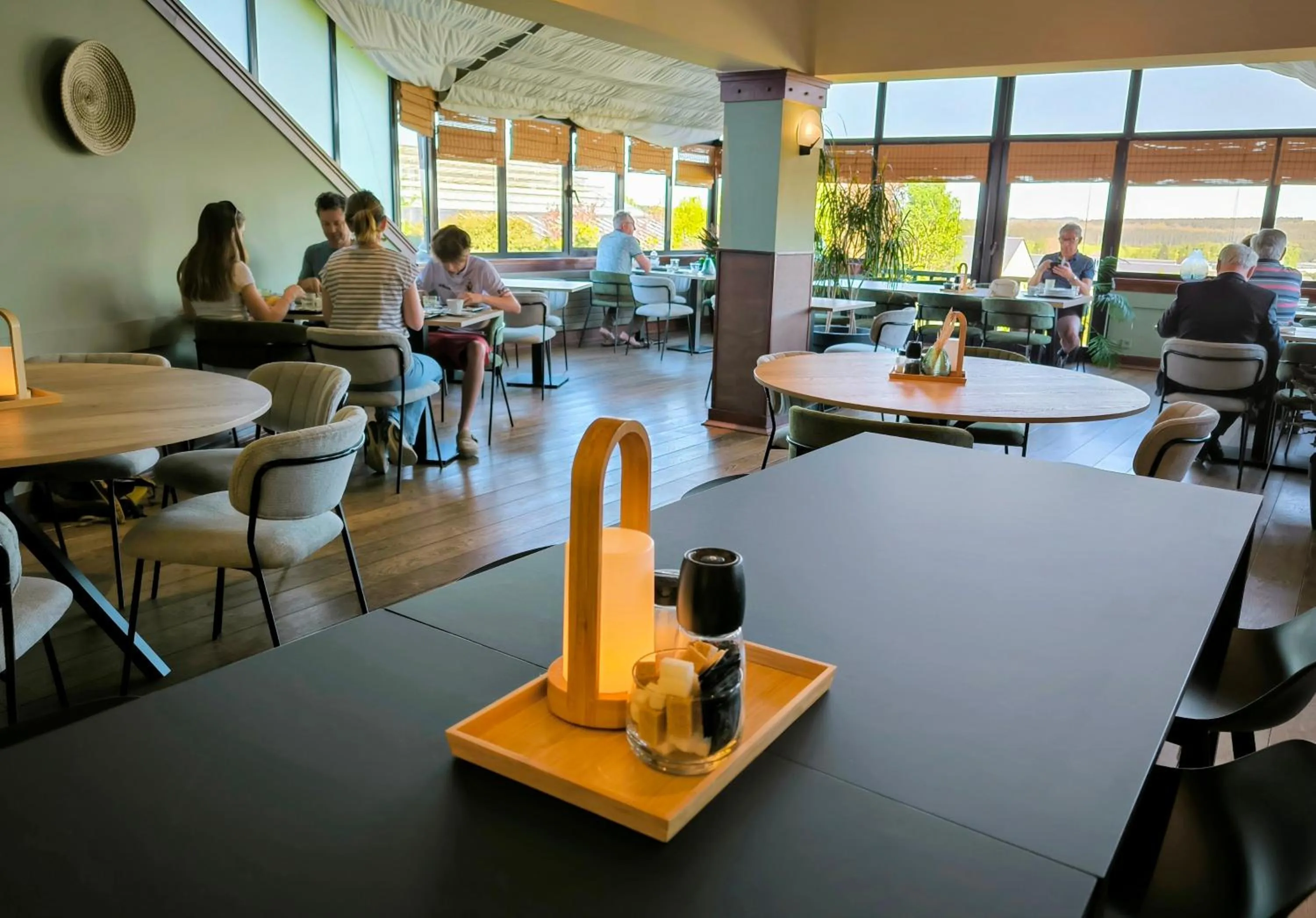 Breakfast in Hôtel L'Amandier