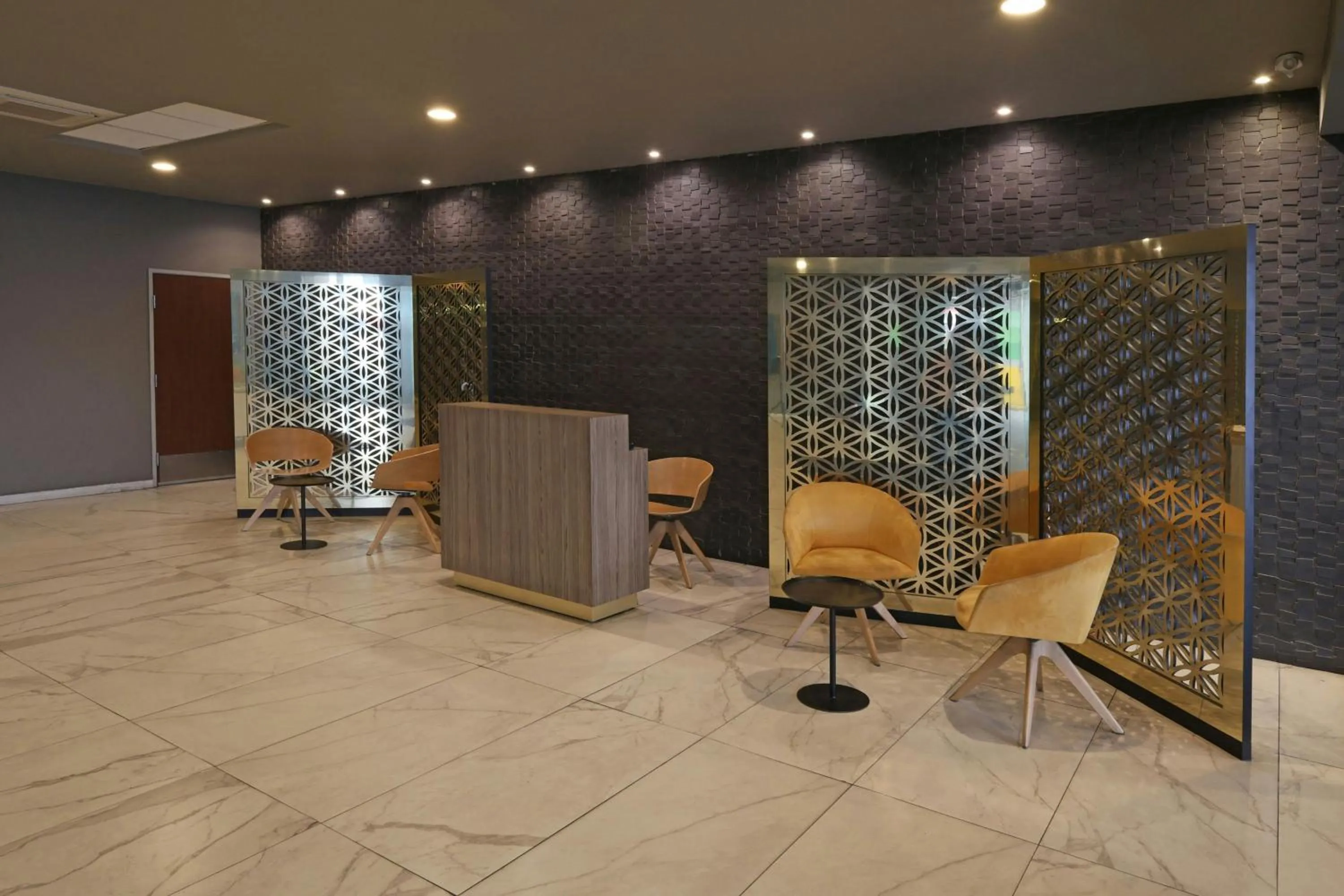 Lobby or reception in City Express Plus by Marriott Ciudad de México Mundo E