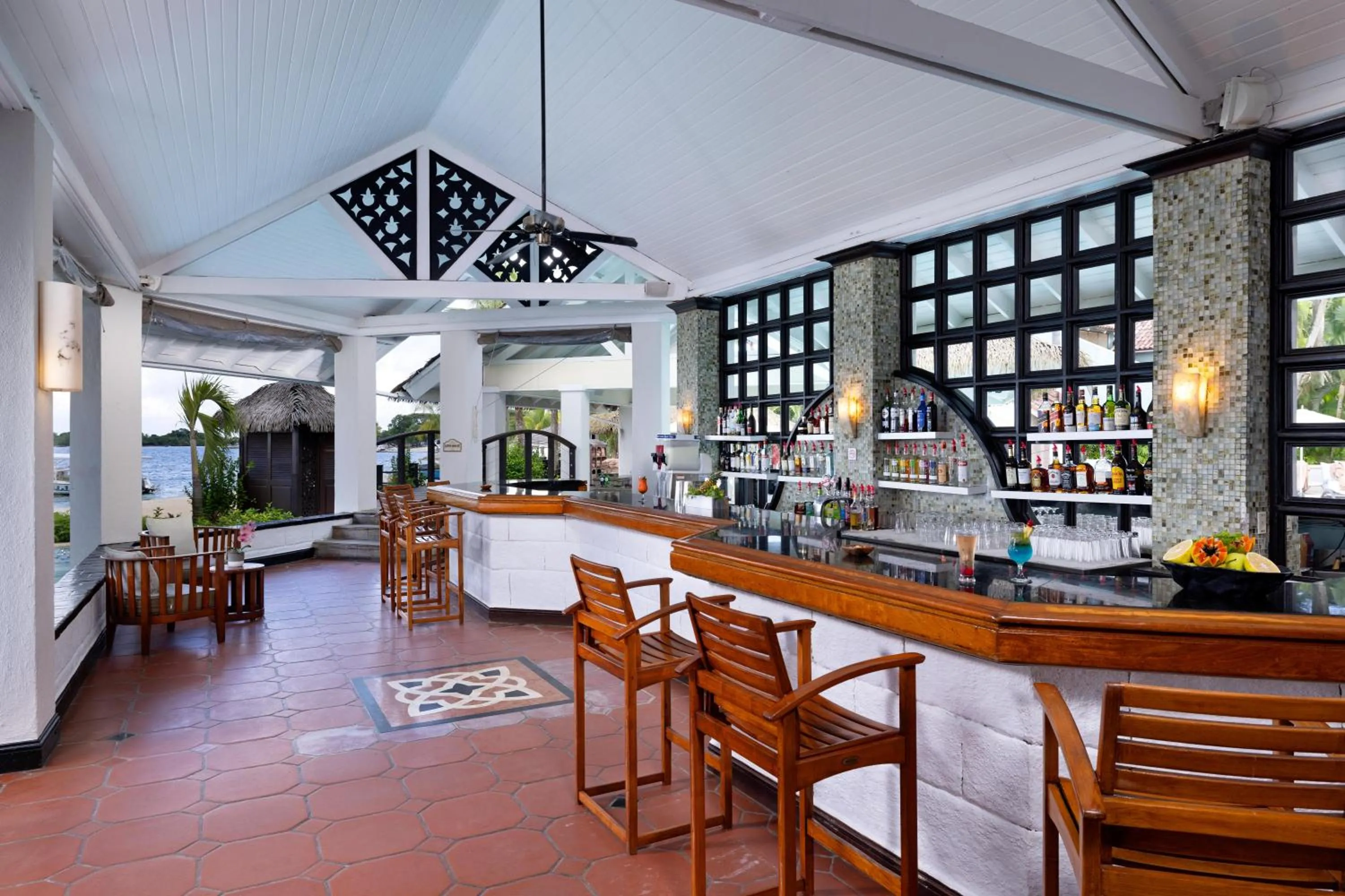 Lounge or bar in Sandals Negril Beach All Inclusive Resort and Spa - Couples Only