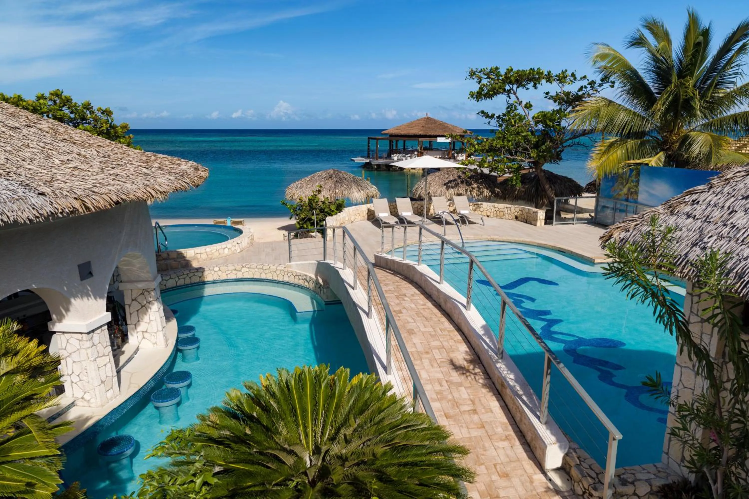 Swimming pool in Sandals Montego Bay All Inclusive - Couples Only