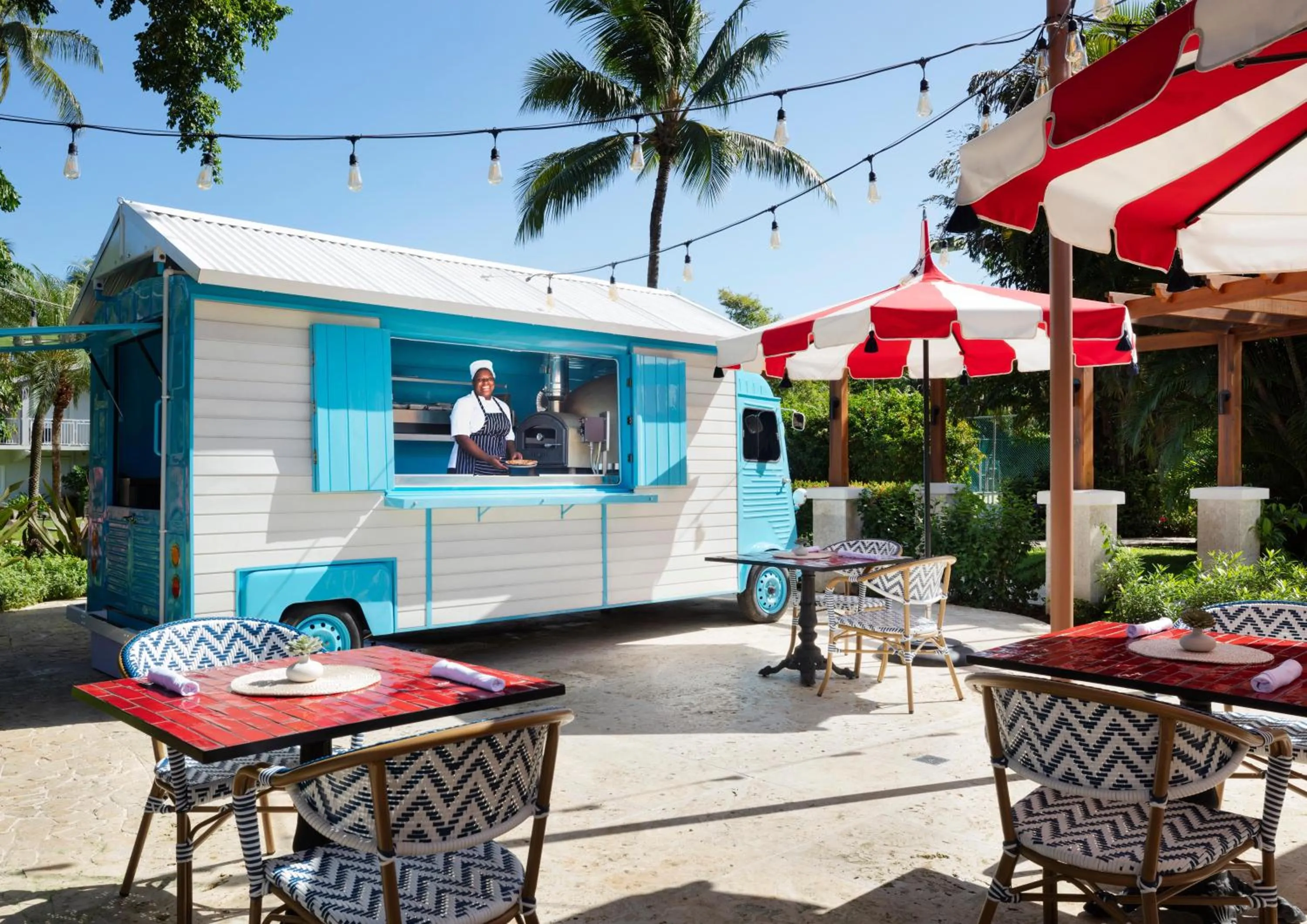 Restaurant/places to eat in Sandals Halcyon Beach All Inclusive - Couples Only